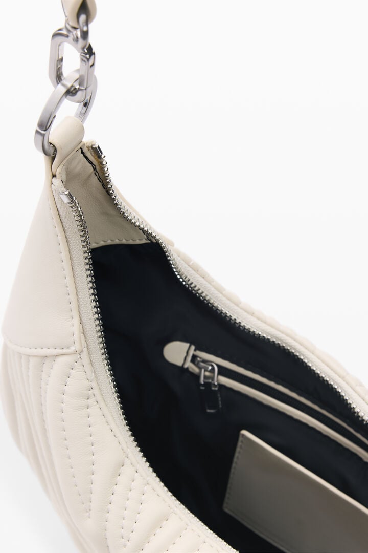 Дамска чанта за ръка Women’s oval handbag Desigual 26SAXPBD 1008 White inside view