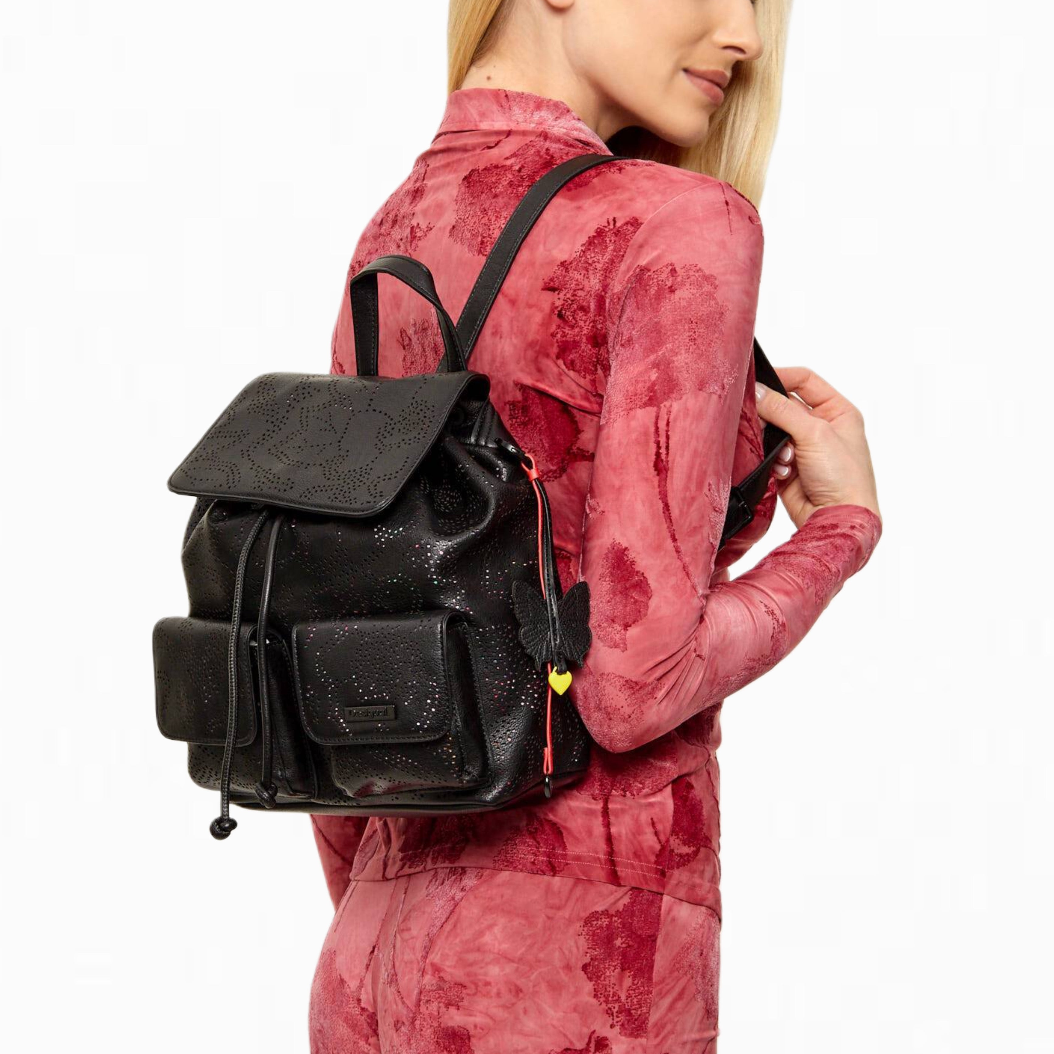 Дамска раница Women’s rucksack Desigual
26SAKP30 2000 Black lifestyle view