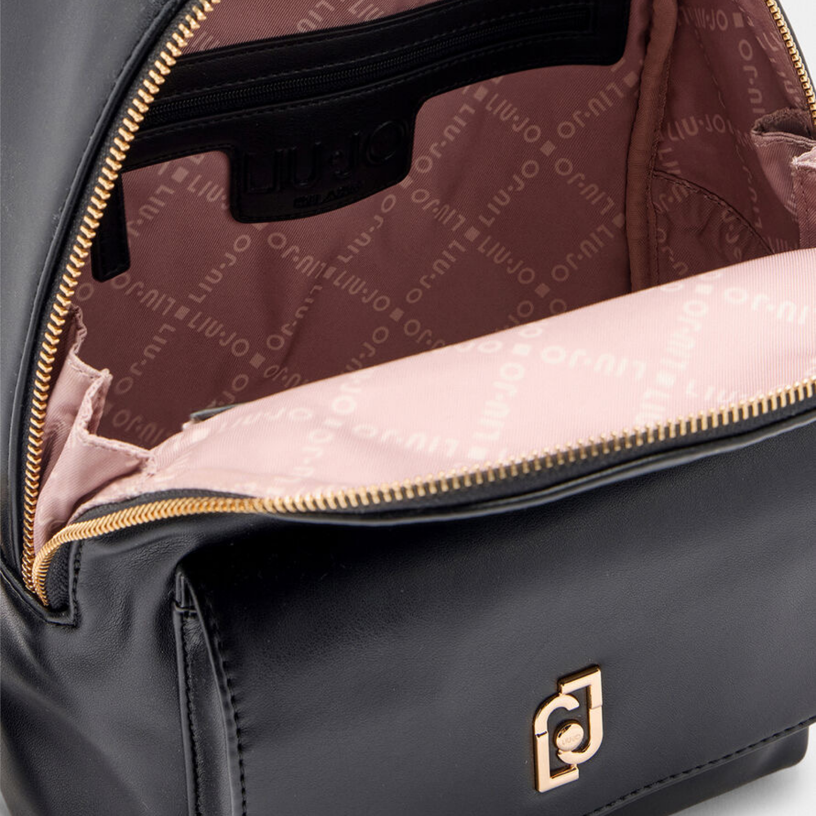 Дамска раница Women’s rucksack Liu Jo Achala
AF5324 E0077 22222 Black inside view