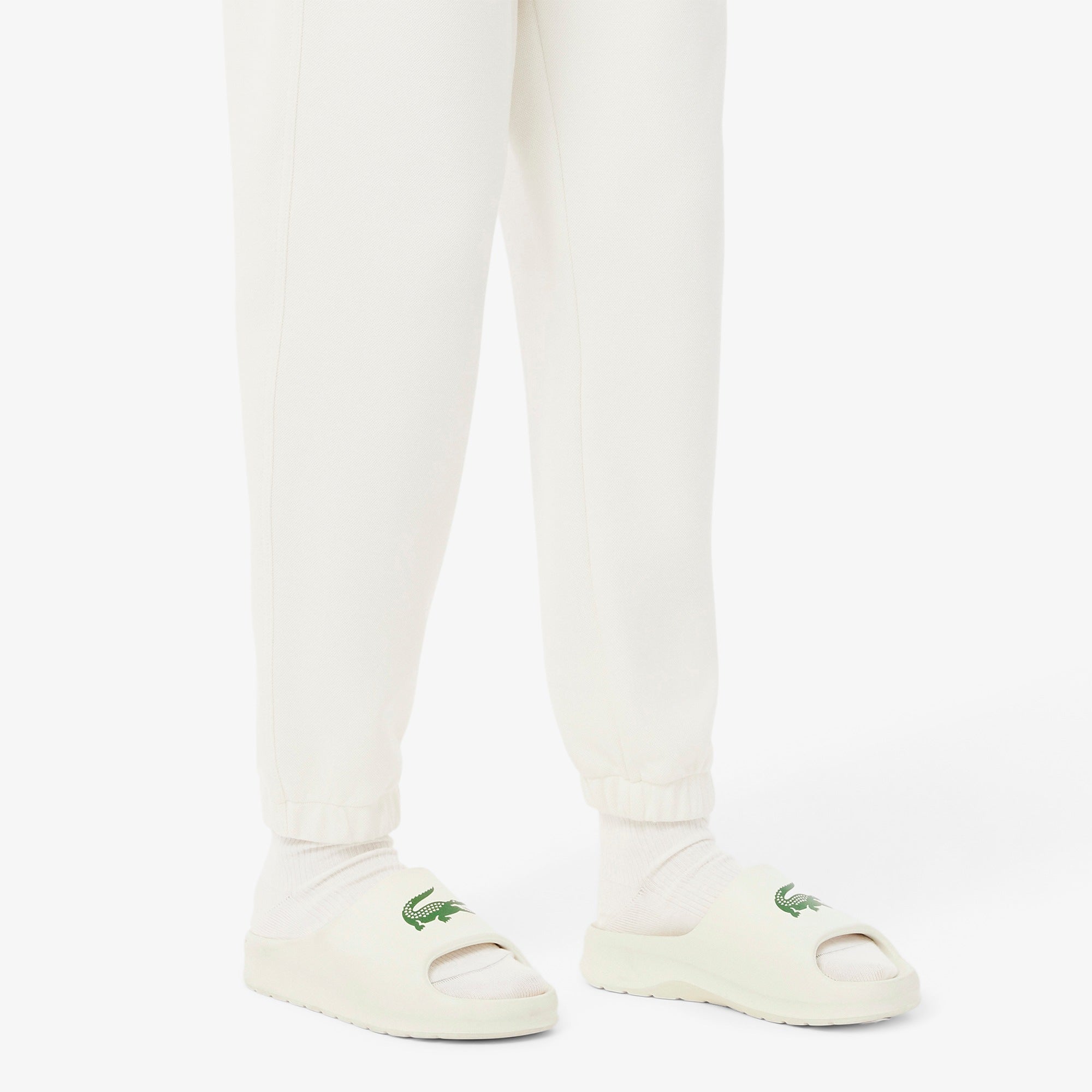 Дамски чехли Women’s slippers Lacoste Serve Slide 2.0 48CFA0022-1Y5 Off White / Dark Green close up view lifestyle view