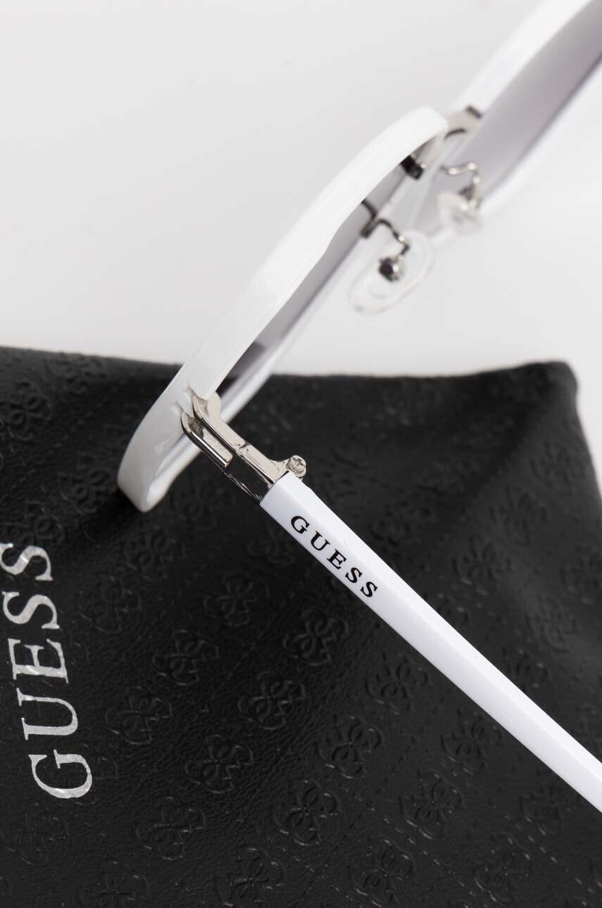 Дамски слънчеви очила Women’s sunglasses GUESS GF0407 21B White detail view