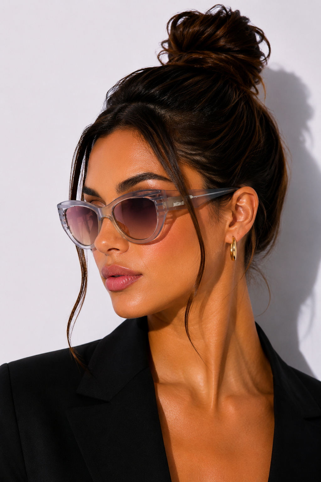 Дамски слънчеви очила Women’s sunglasses Just Cavalli JC790S 20Z Transparent Gray lifestyle view