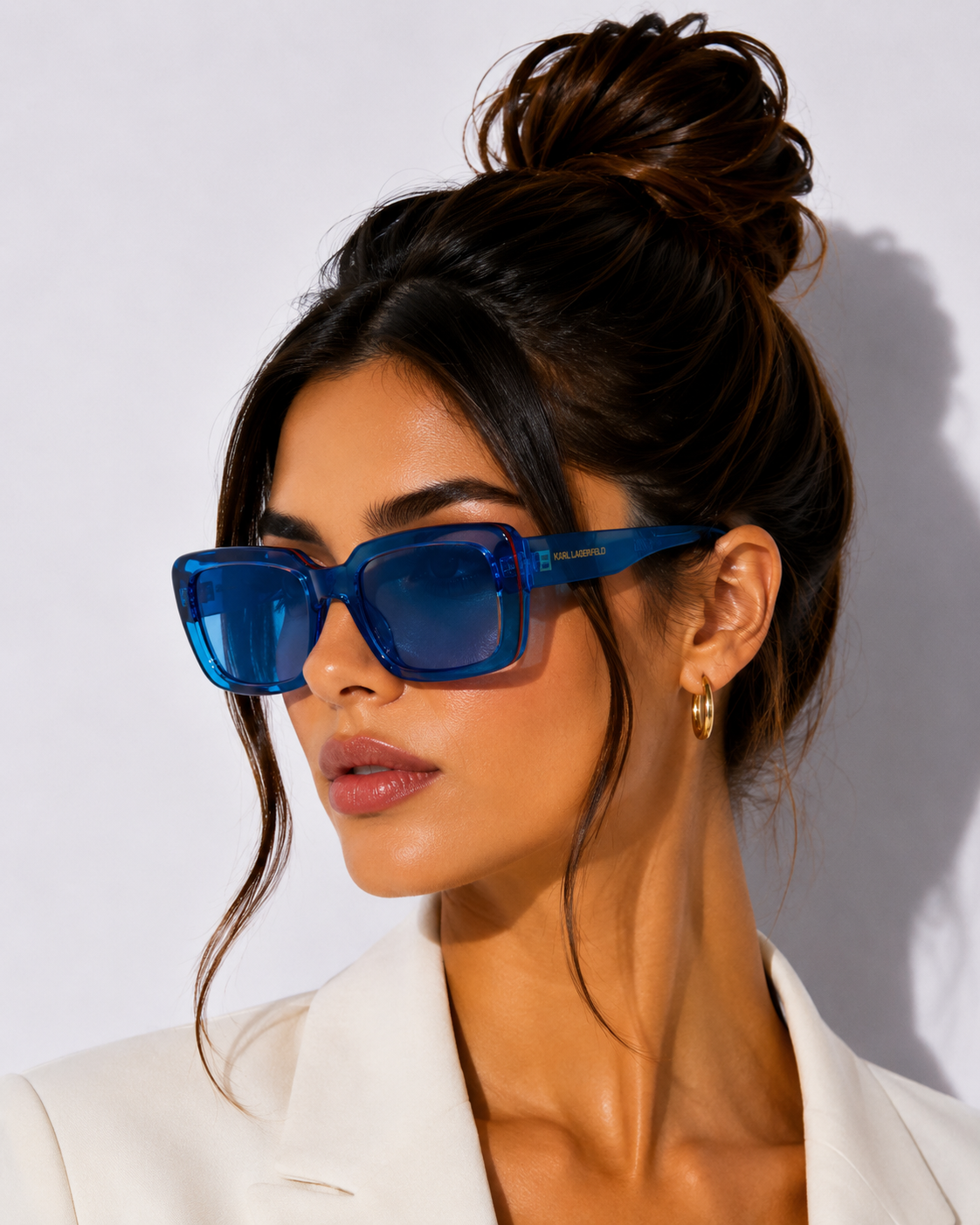 Дамски слънчеви очила Women’s sunglasses KARL LAGERFELD KL6101S450 Blue lifestyle view