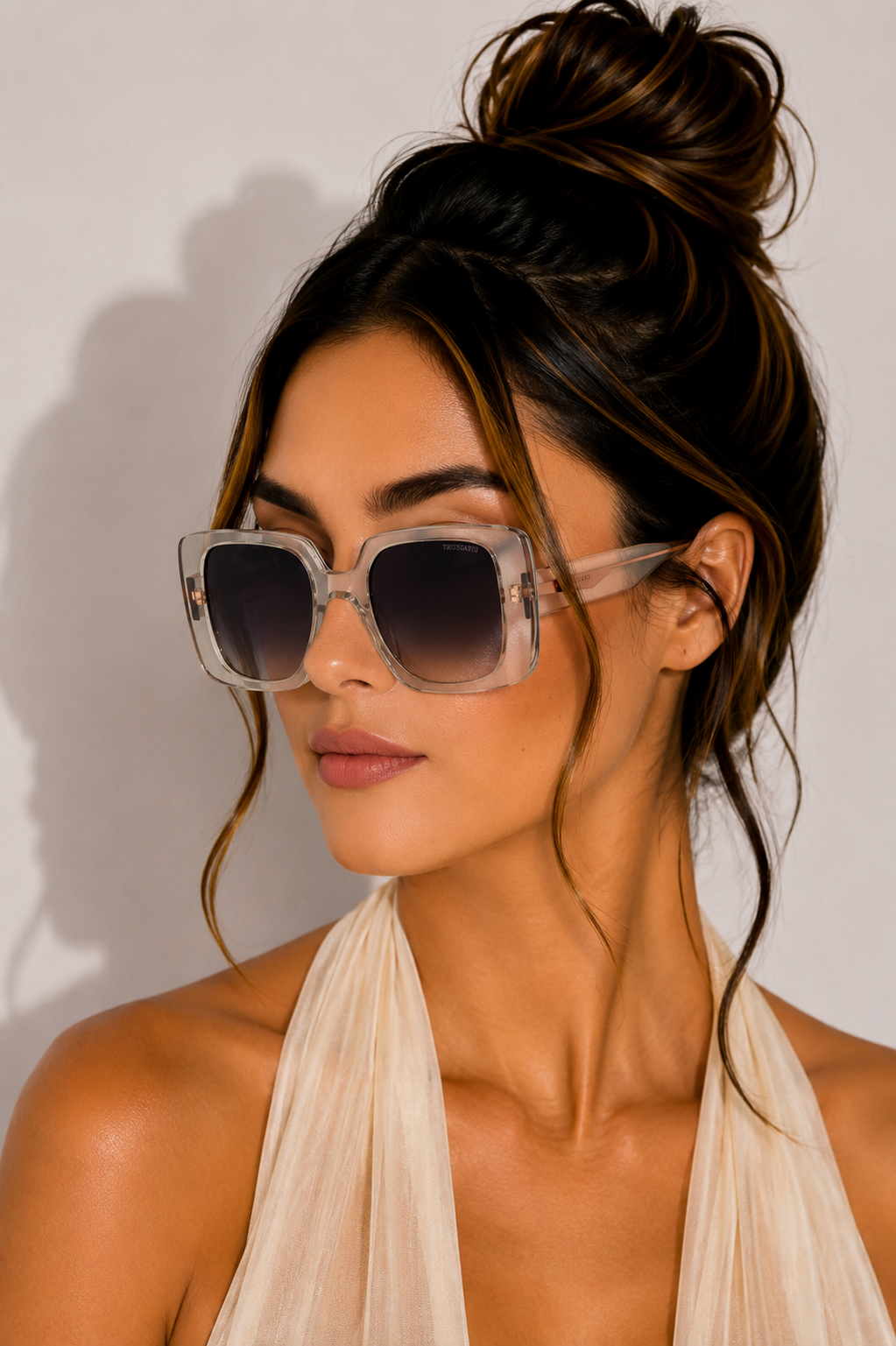 Дамски слънчеви очила Women’s sunglasses
TSW9029 T01 Gray lifestyle view