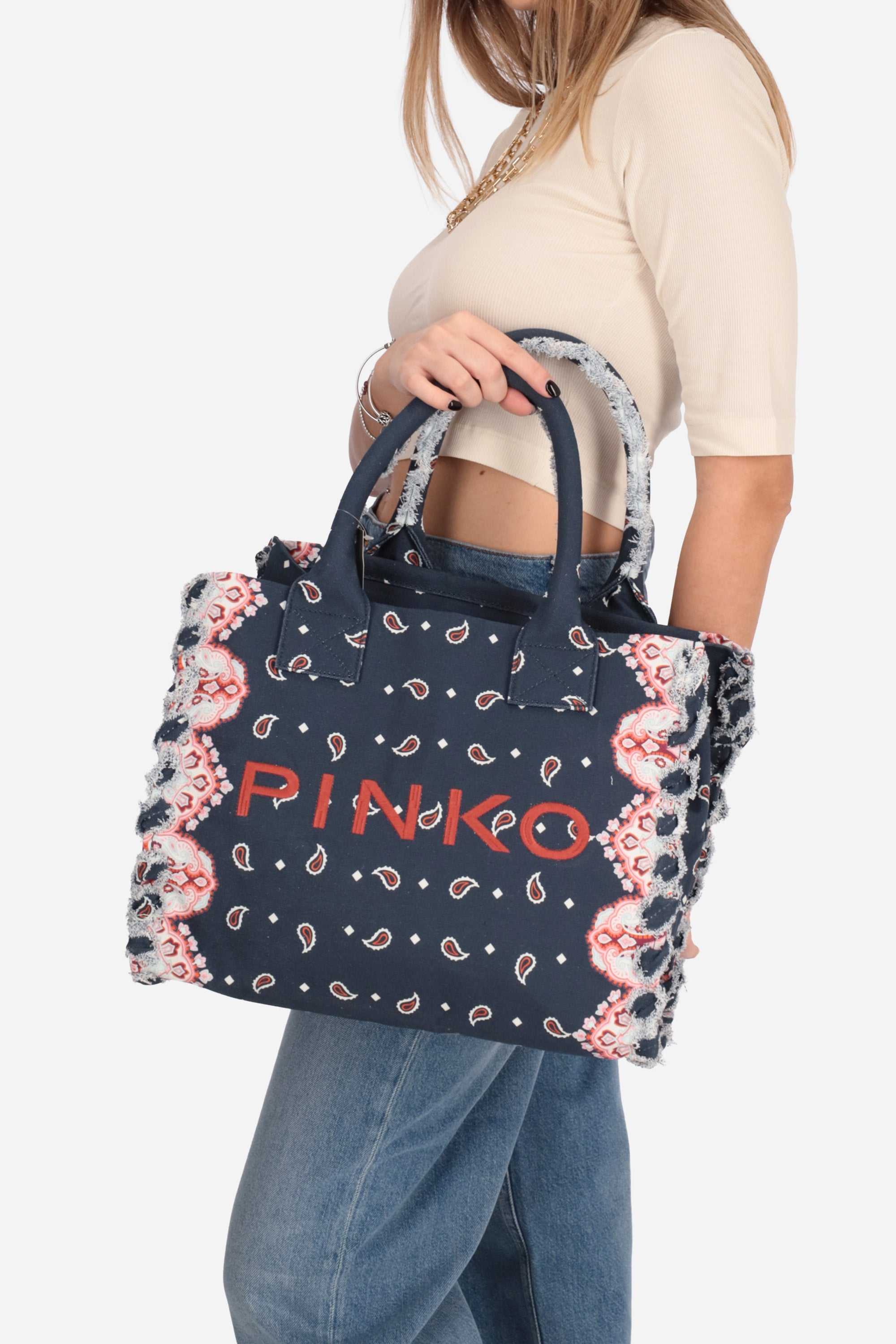 Дамска шопинг чанта Women’s tote bag Pinko 106673A3B7GA0Q lifestyle view