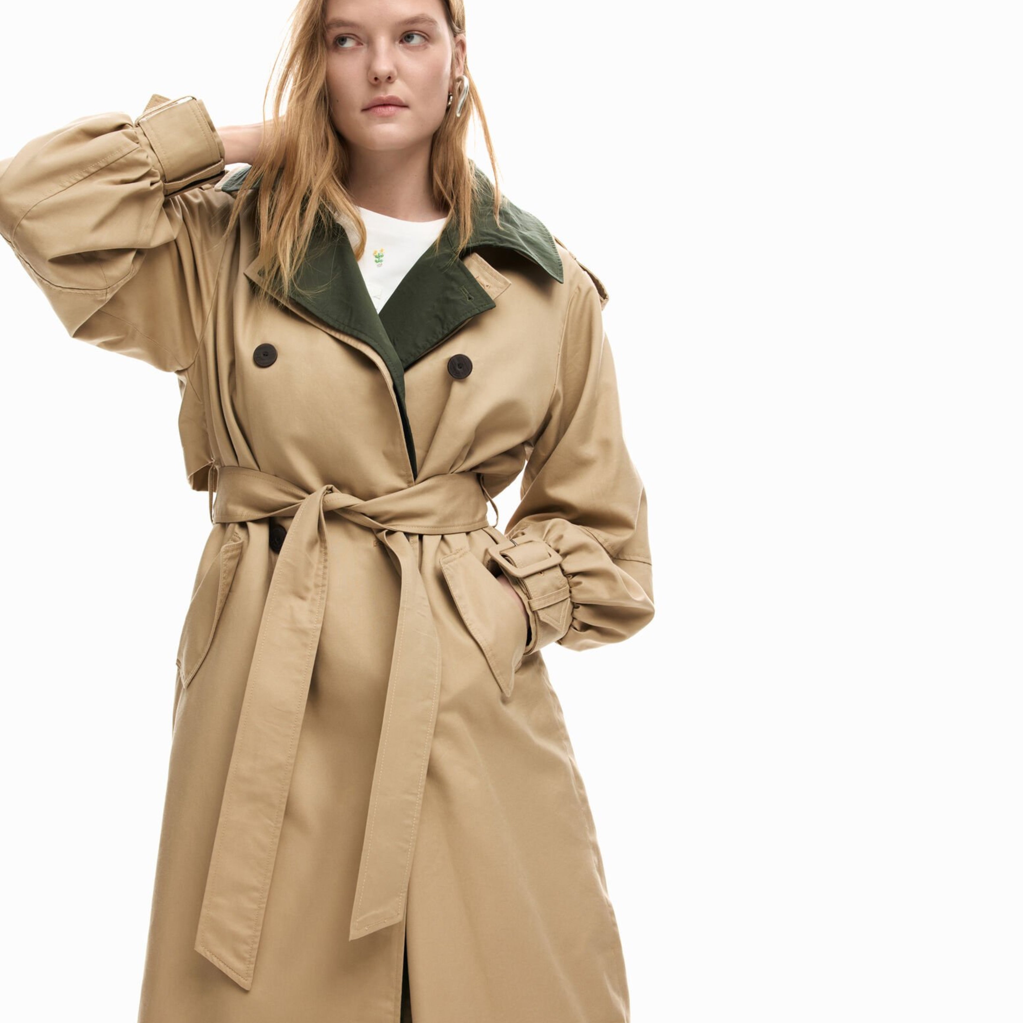 Дамски тренчкот Women’s trench coat Desigual
26SWEW12 6007 Beige