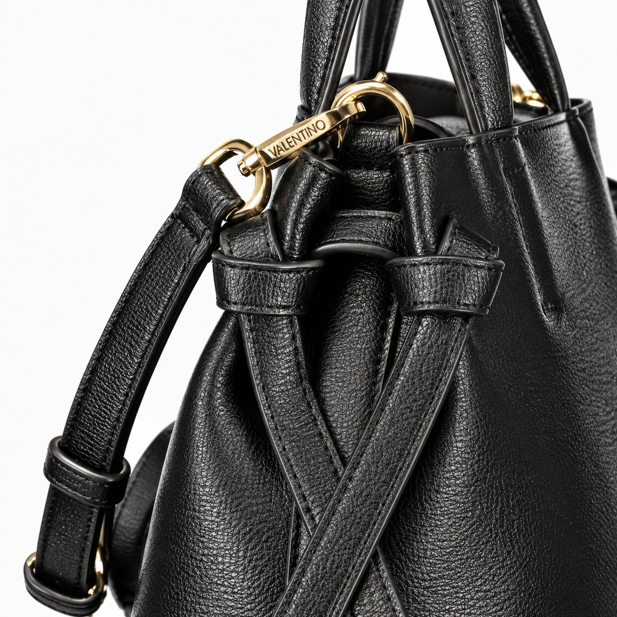 Women's handbag Mario Valentino Win Re VBS9IF04 hardware detail view