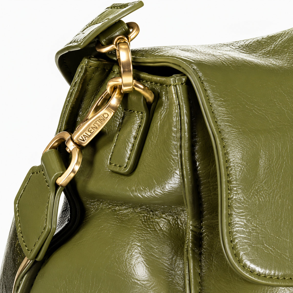 Women's shoulder bag Mario Valentino Moni VBS8FV09 handle and hardware detail view
