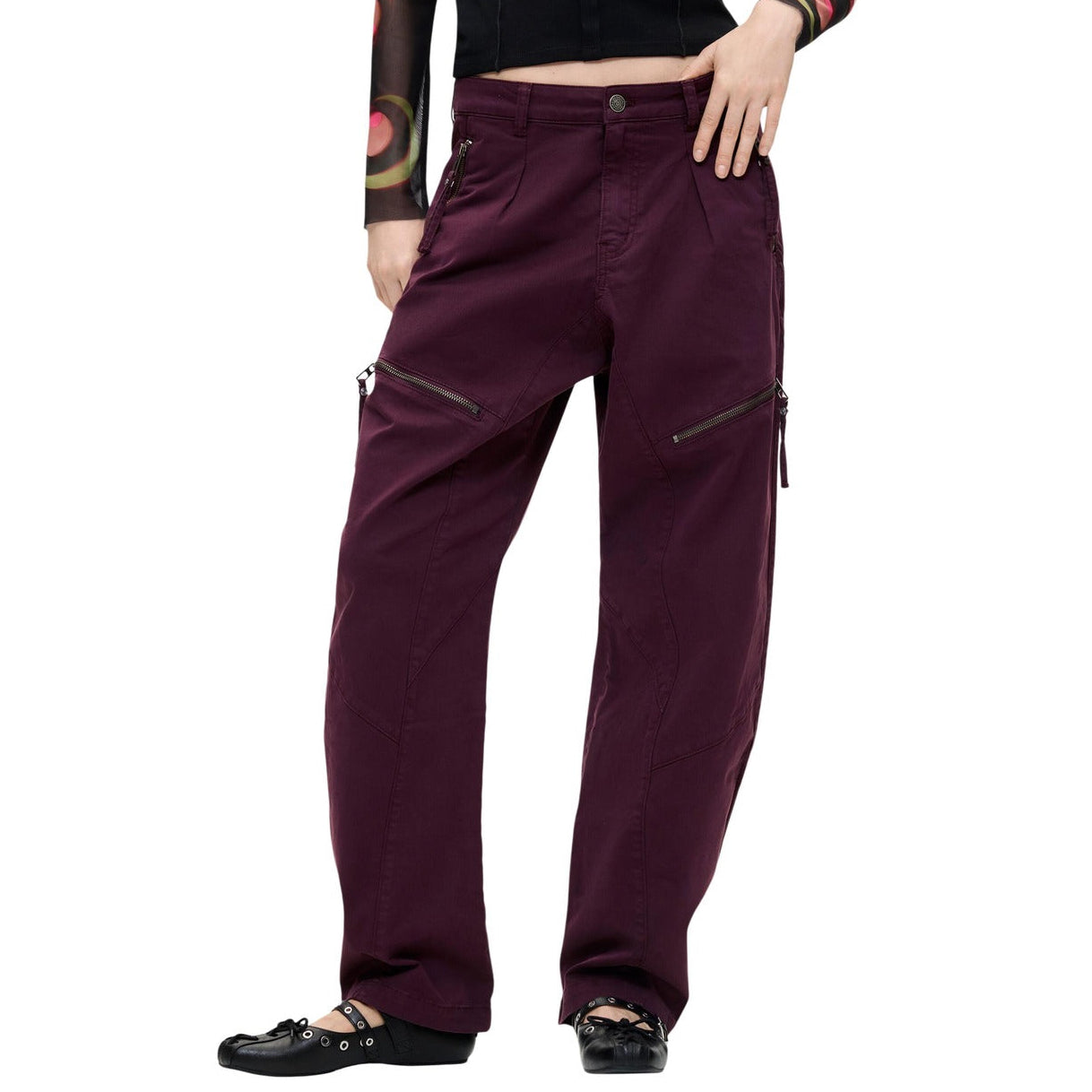 Дамски панталони Desigual women’s trousers 26WWPW14 3017 Model view