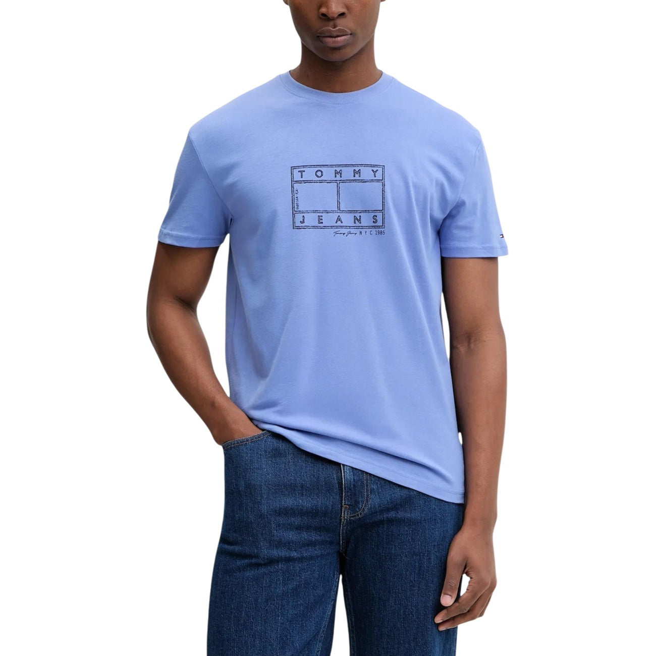 Мъжка тениска Tommy Hilfiger Jeans Men T-shirt DMDM22317 C58 Front View