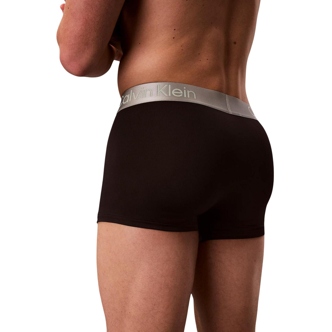 Мъжки боксерки Calvin Klein 3-pack Boxers LV00NB4269 3W7 Back View
