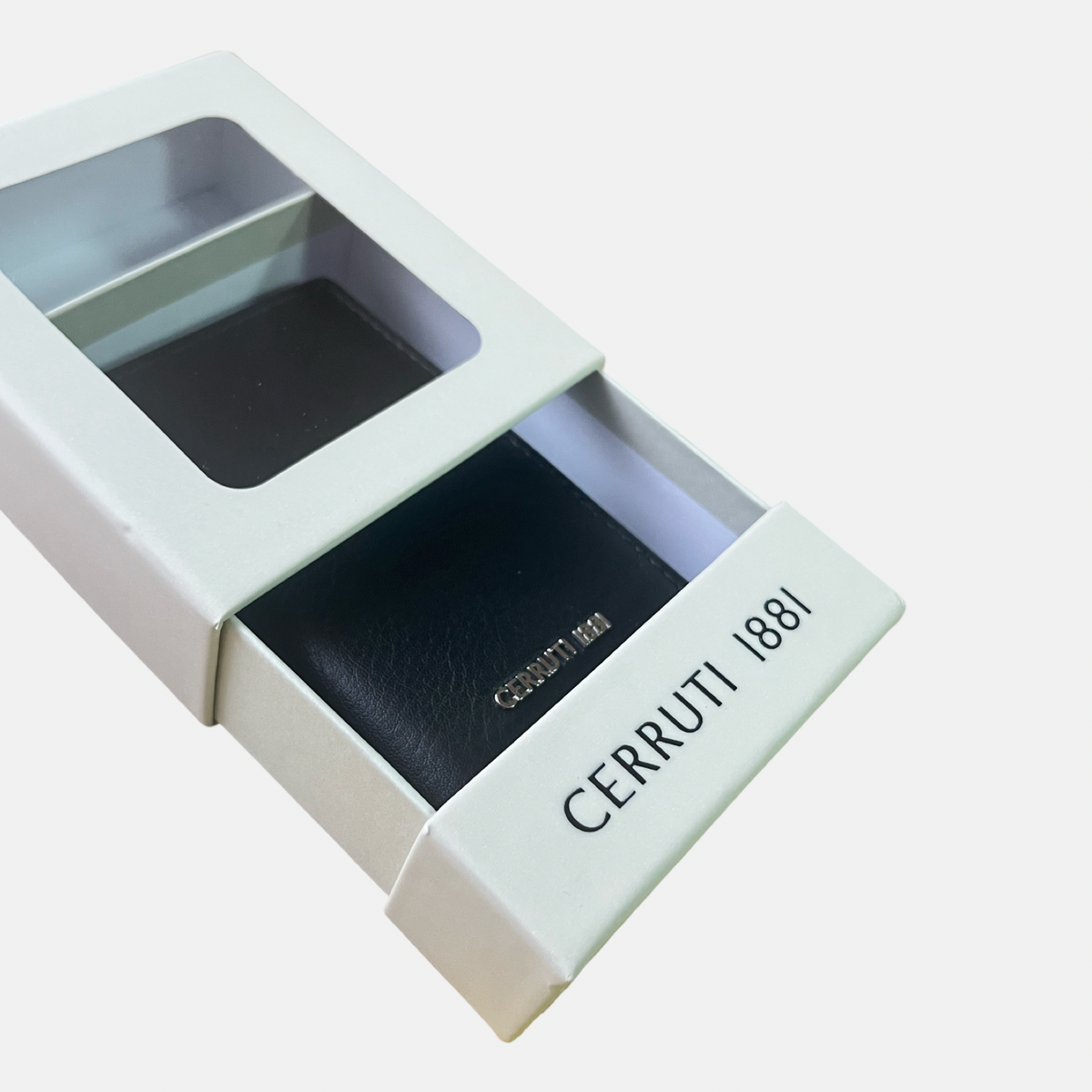 Визитник и кардхолдър Men’s business card holder Cerruti 1881 CEPU04340M Close-Up