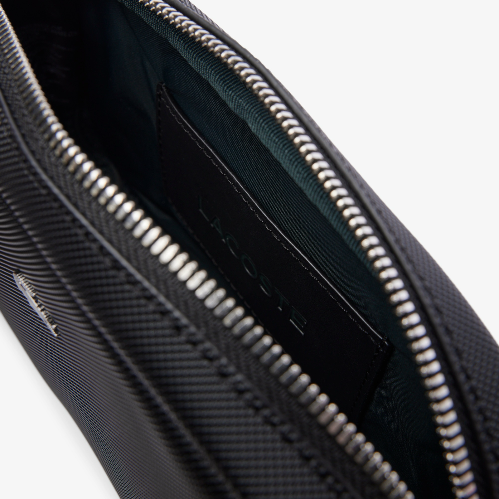 Дамска чанта Lacoste Women Crossbody Bag NF4755DZ Inside View