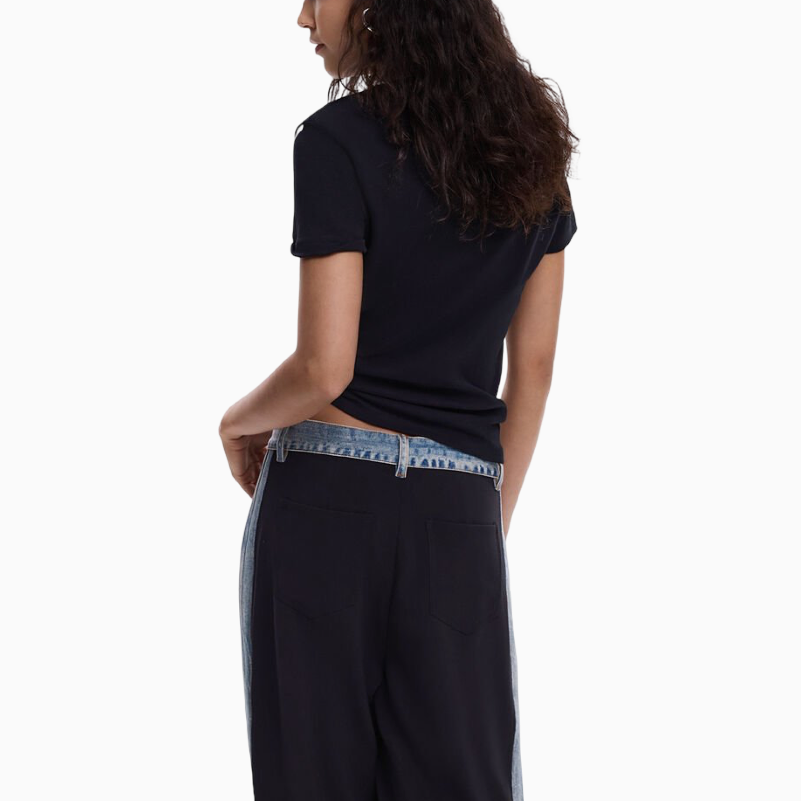 Дамска черна тениска Desigual Women T-shirt 26SWTK07 2000 Back View