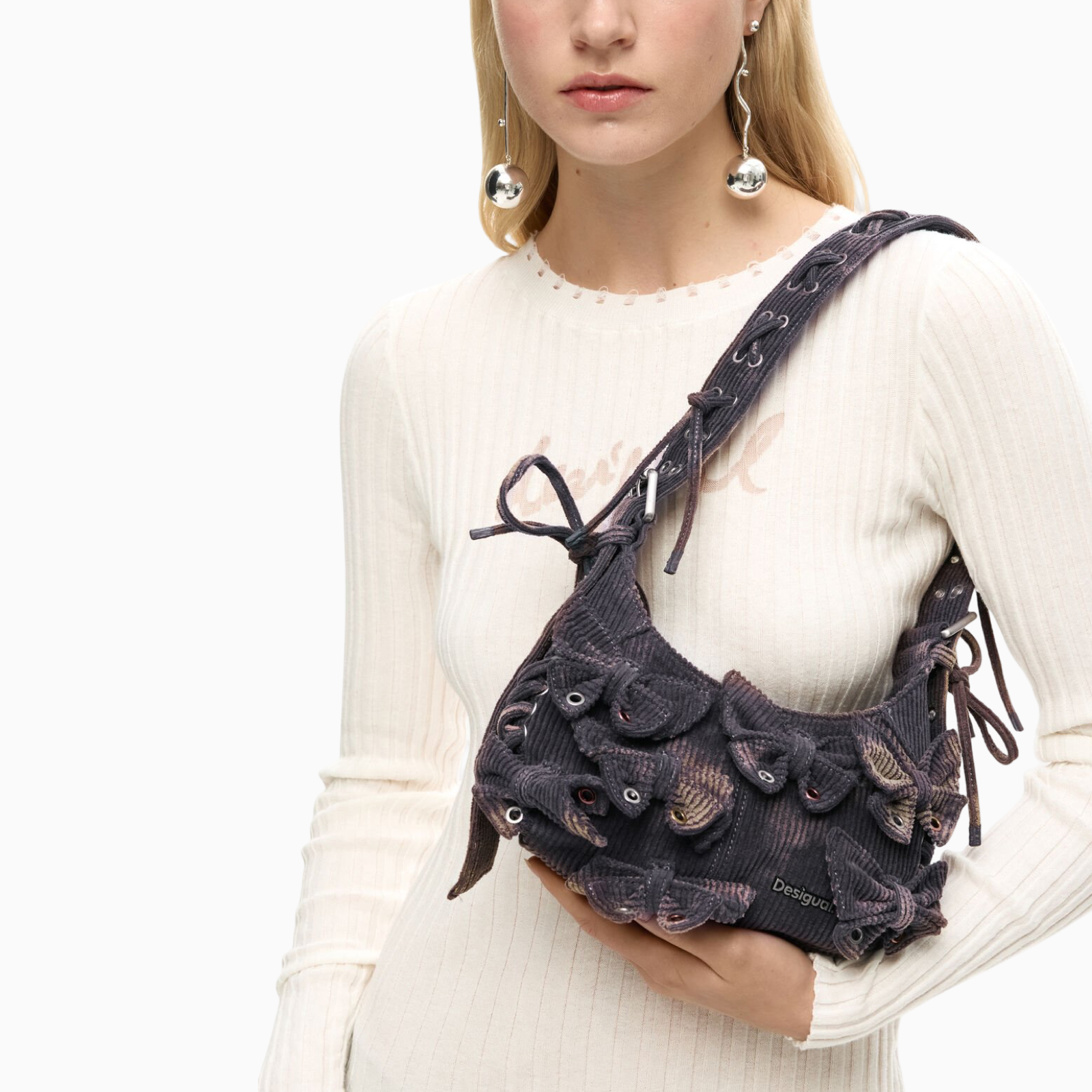 Дамска чанта Desigual Women Bag 26SAXA64 9019U Model View