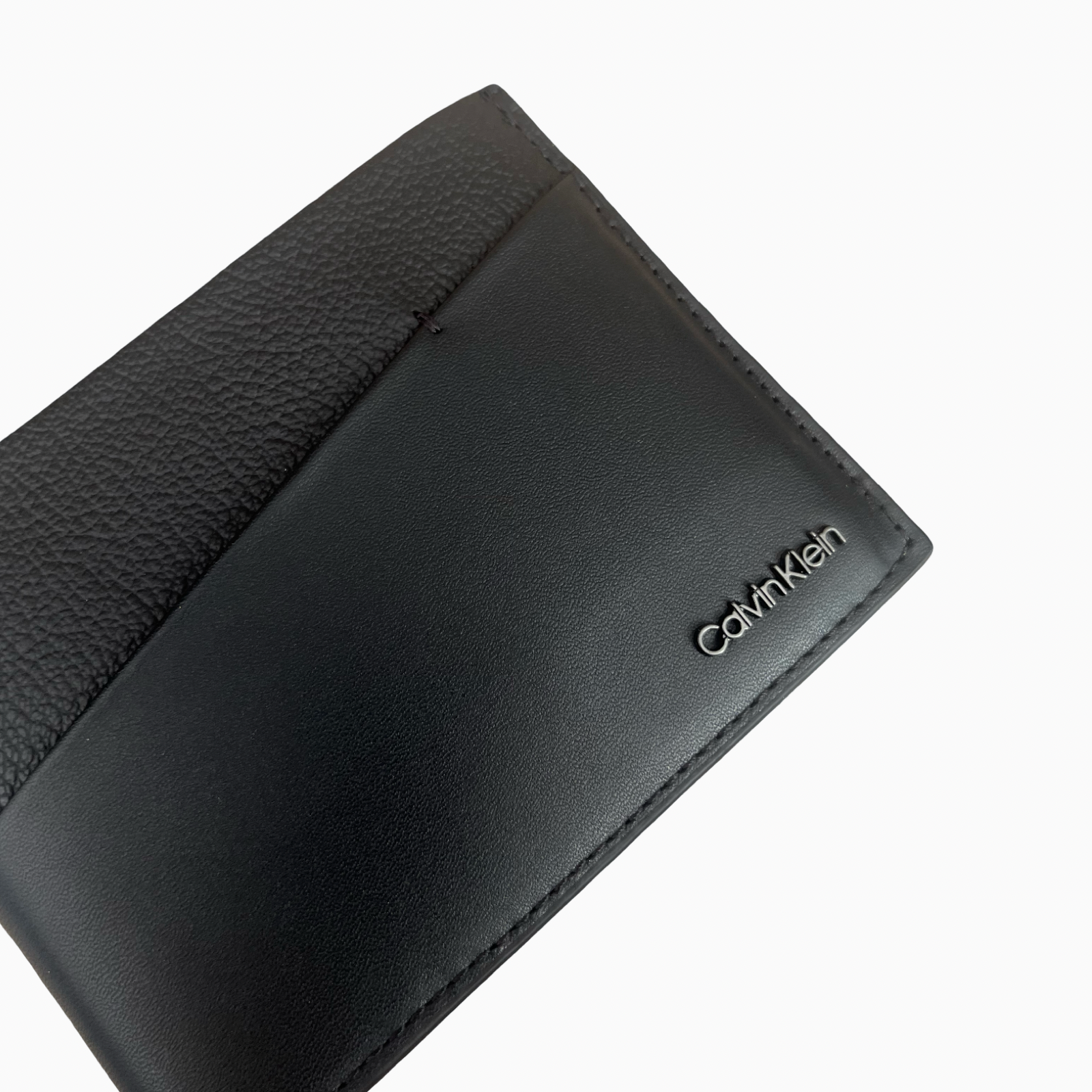 Мъжки портфейл Calvin Klein Men Wallet K50K510607 BAX Close-Up