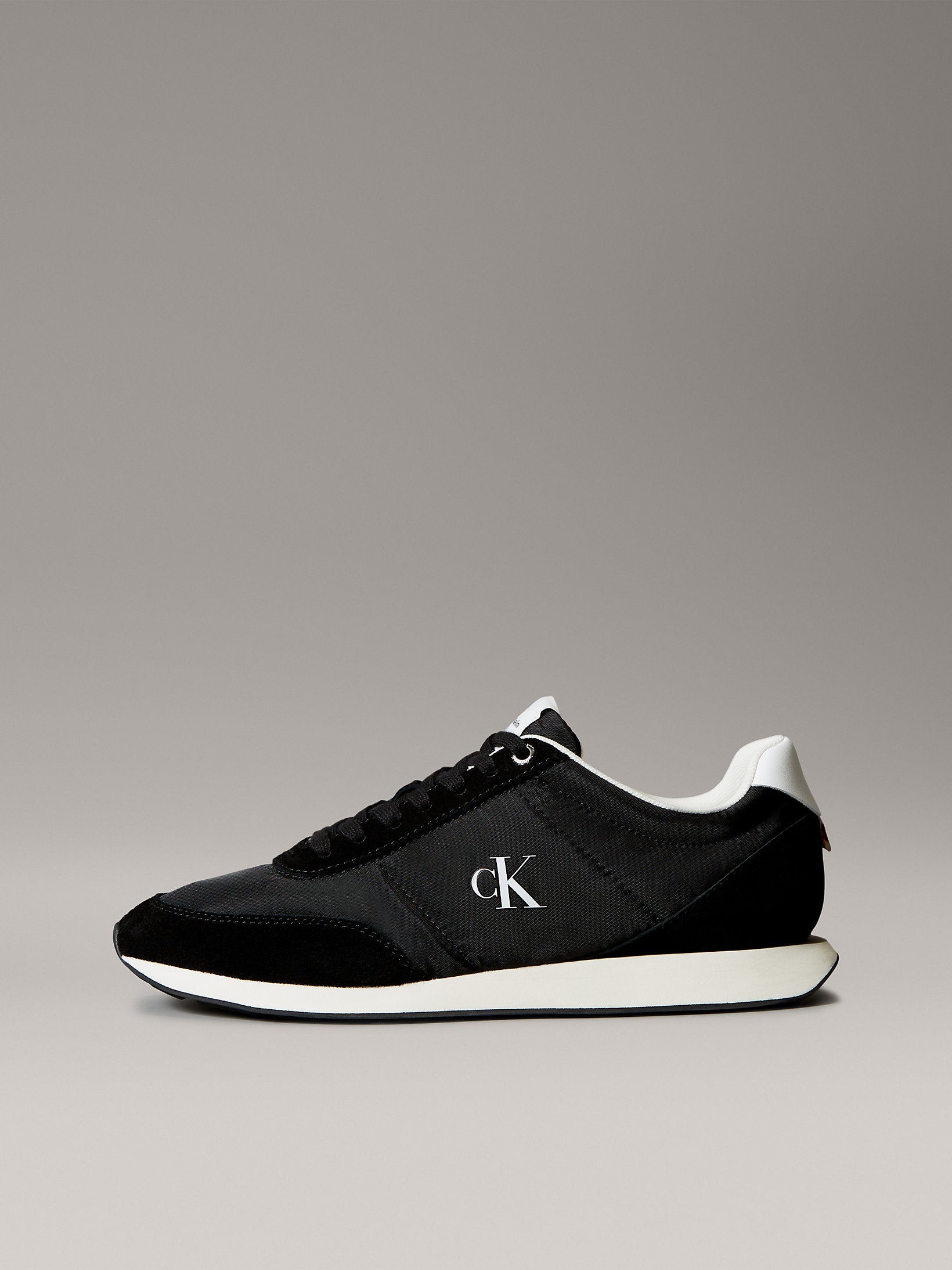 Мъжки кецове Men’s sneakers Calvin Klein
YM0YM013610GM Black medial view