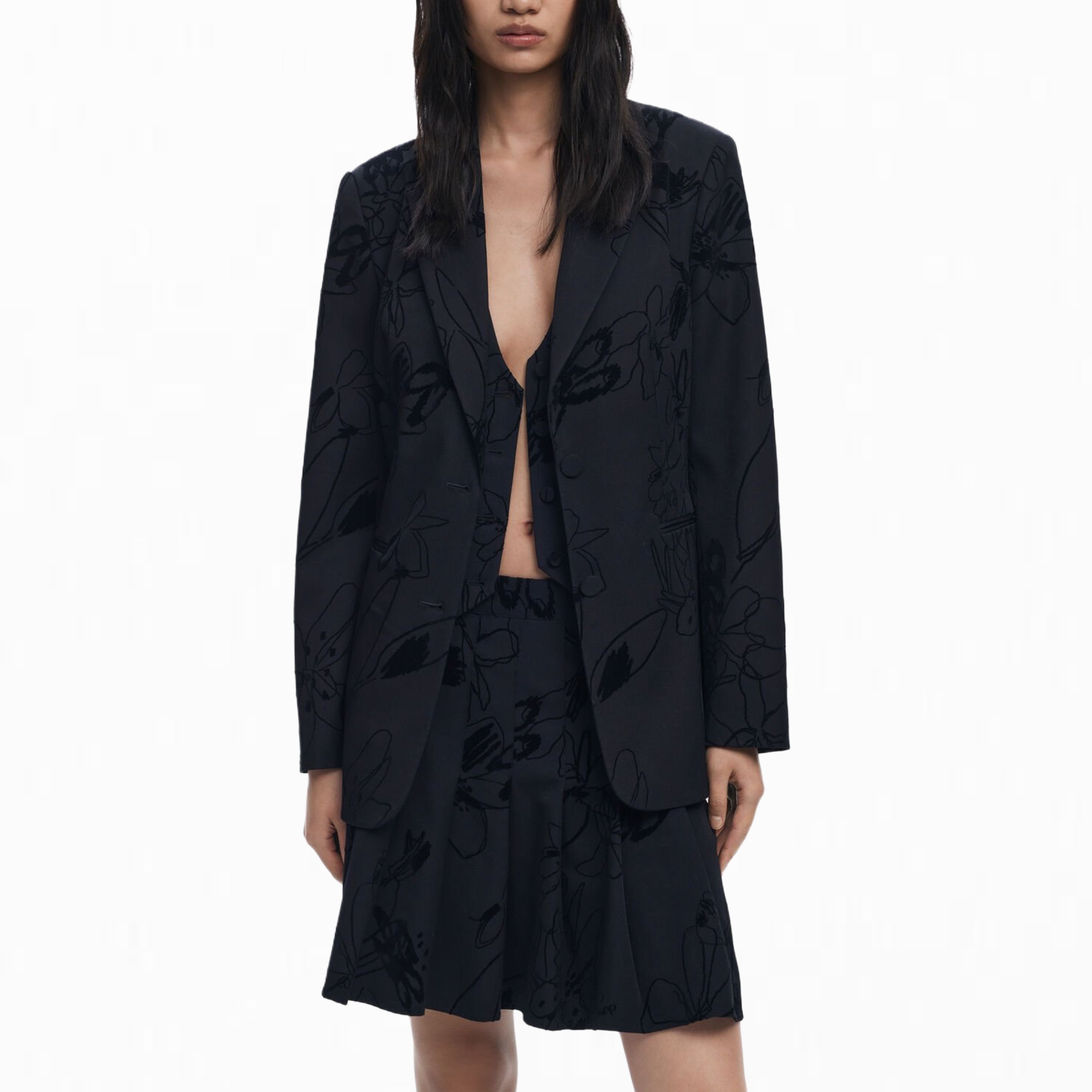 Дамско сако Women’s blazer Desigual
25WWEW192000 Black front view