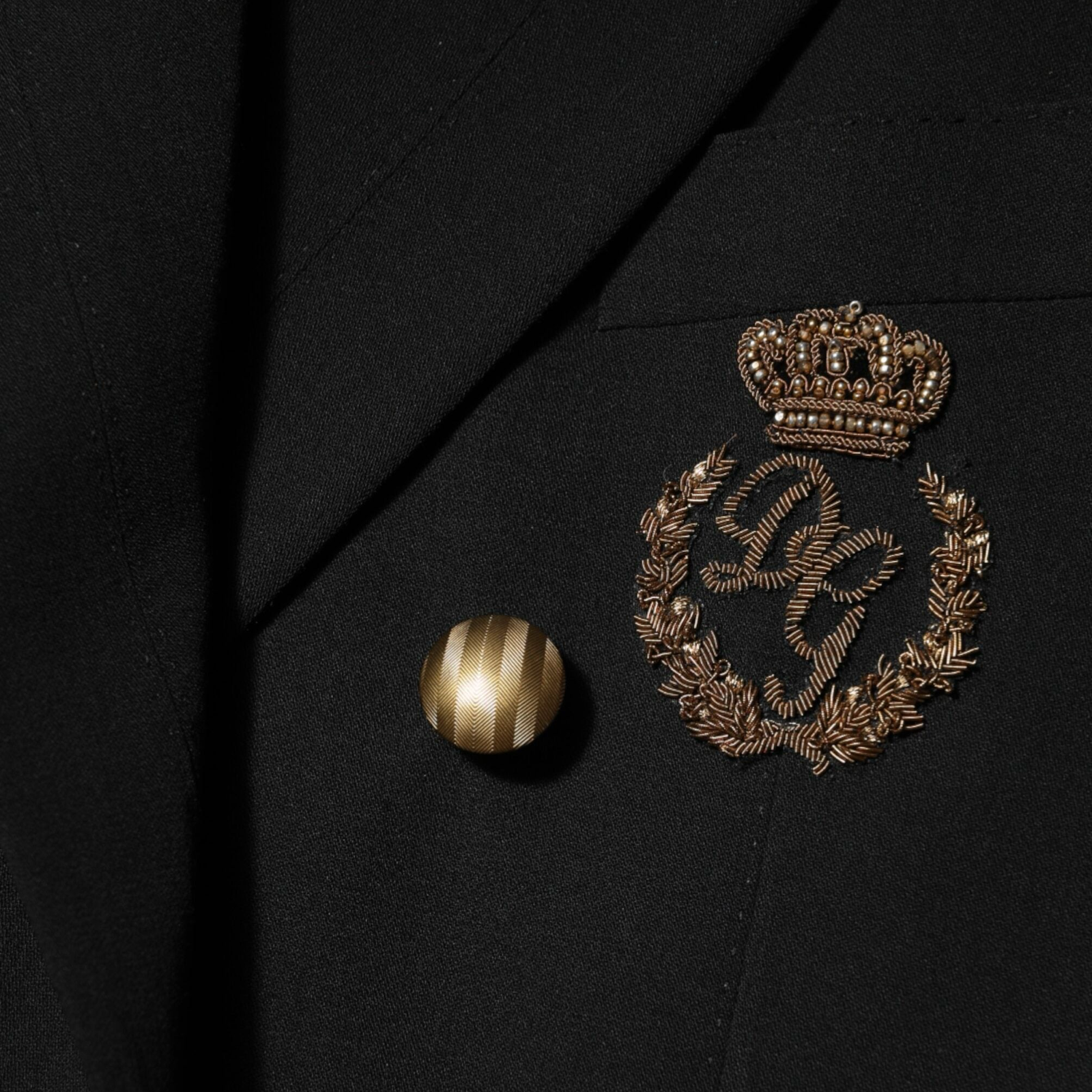 Dolce & Gabbana Logo Embroidered Double-Breasted Wool Men Blazer Close-Up