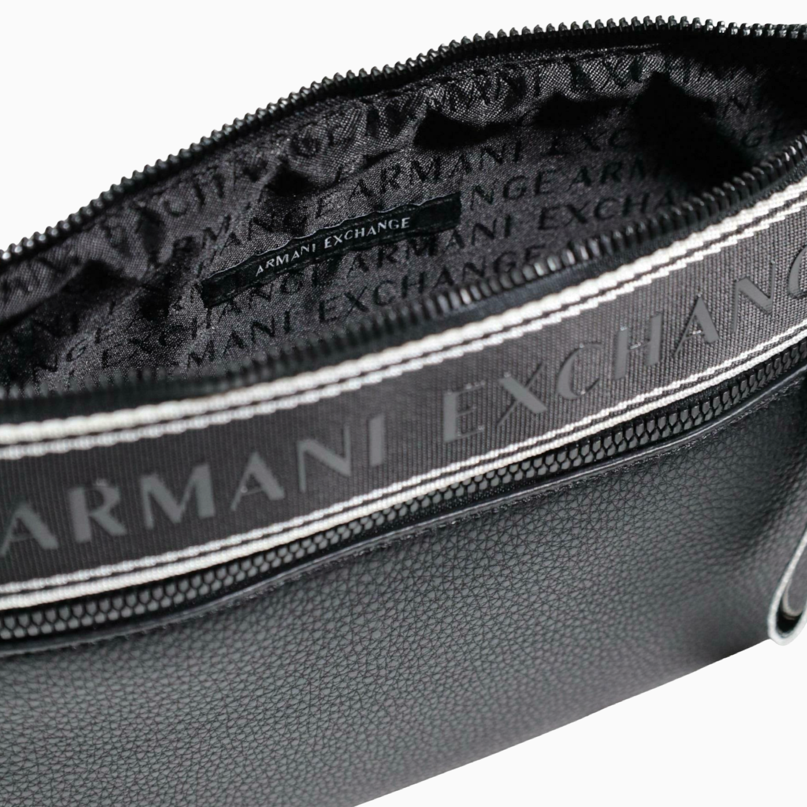 Мъжка клъч чанта Armani Exchange Men Bag XM002835 AF22662 Inside View
