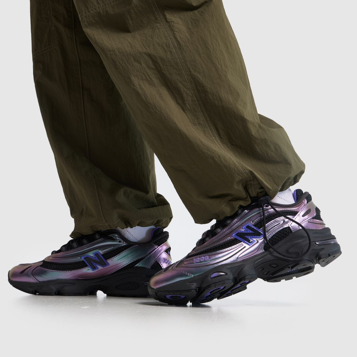 Дамски маратонки New Balance G10003BN Women Sneakers Model View