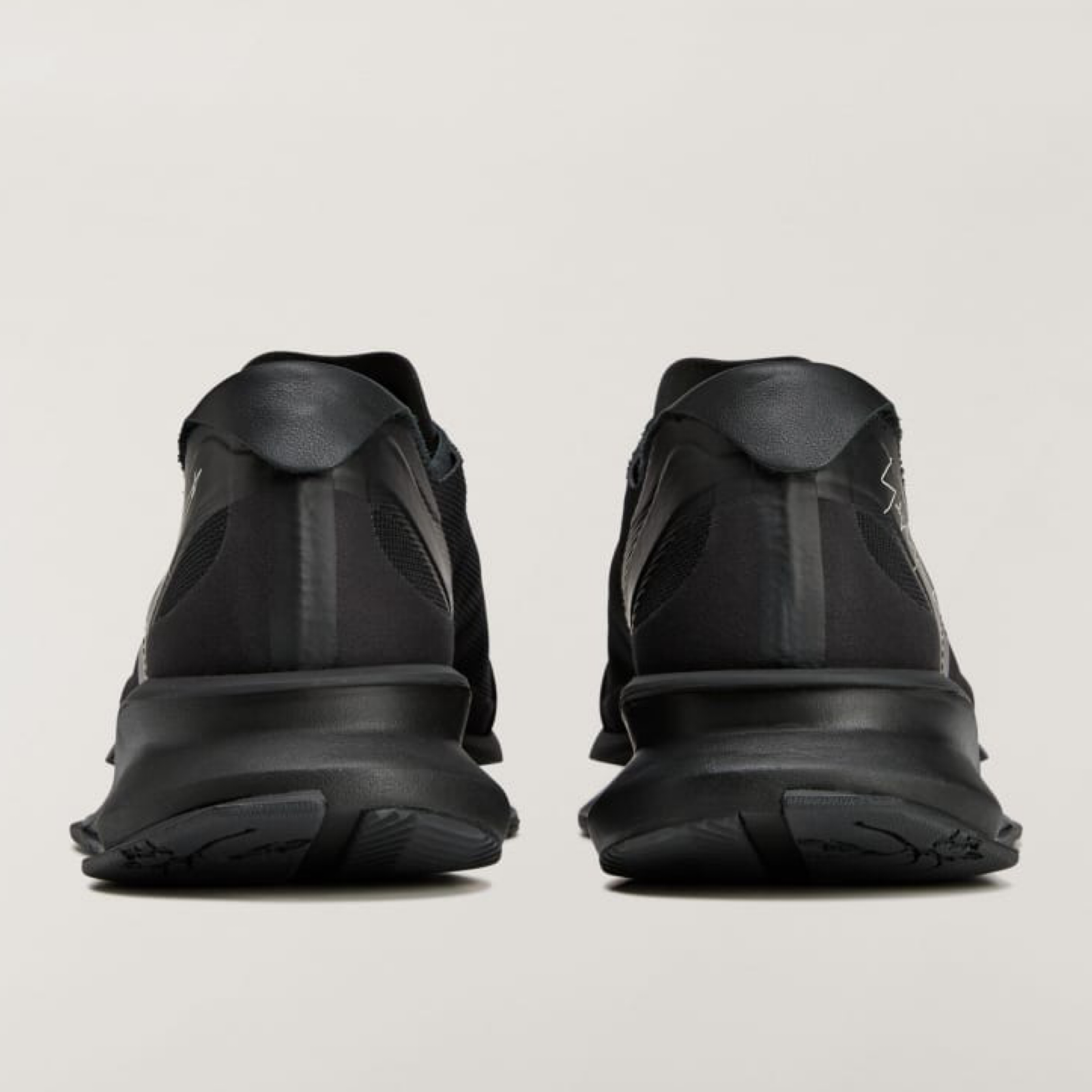 Y-3 S-Gendo Run Men Sneakers Heel View