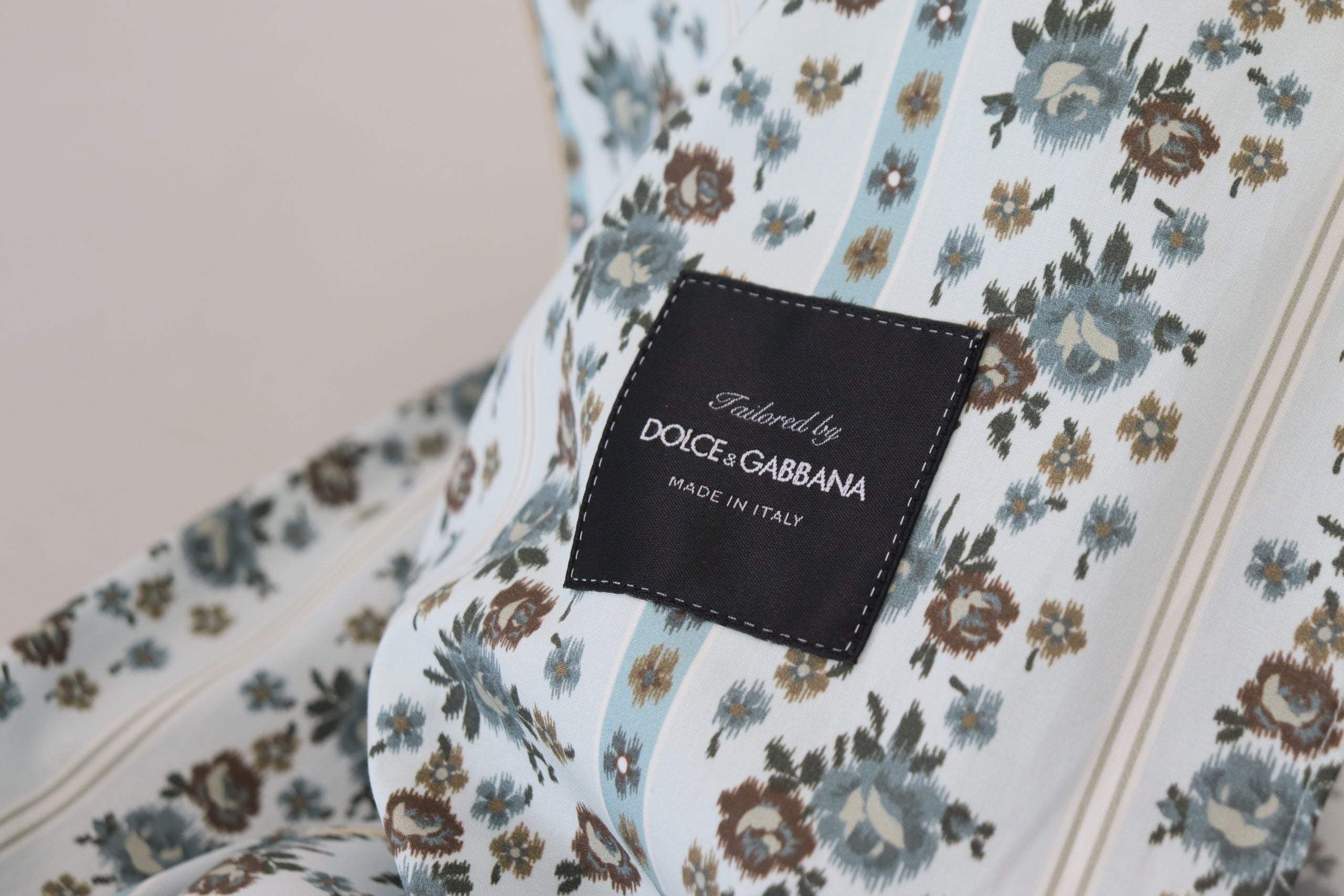 Dolce &amp; Gabbana Елегантно флорално памучно сако халат