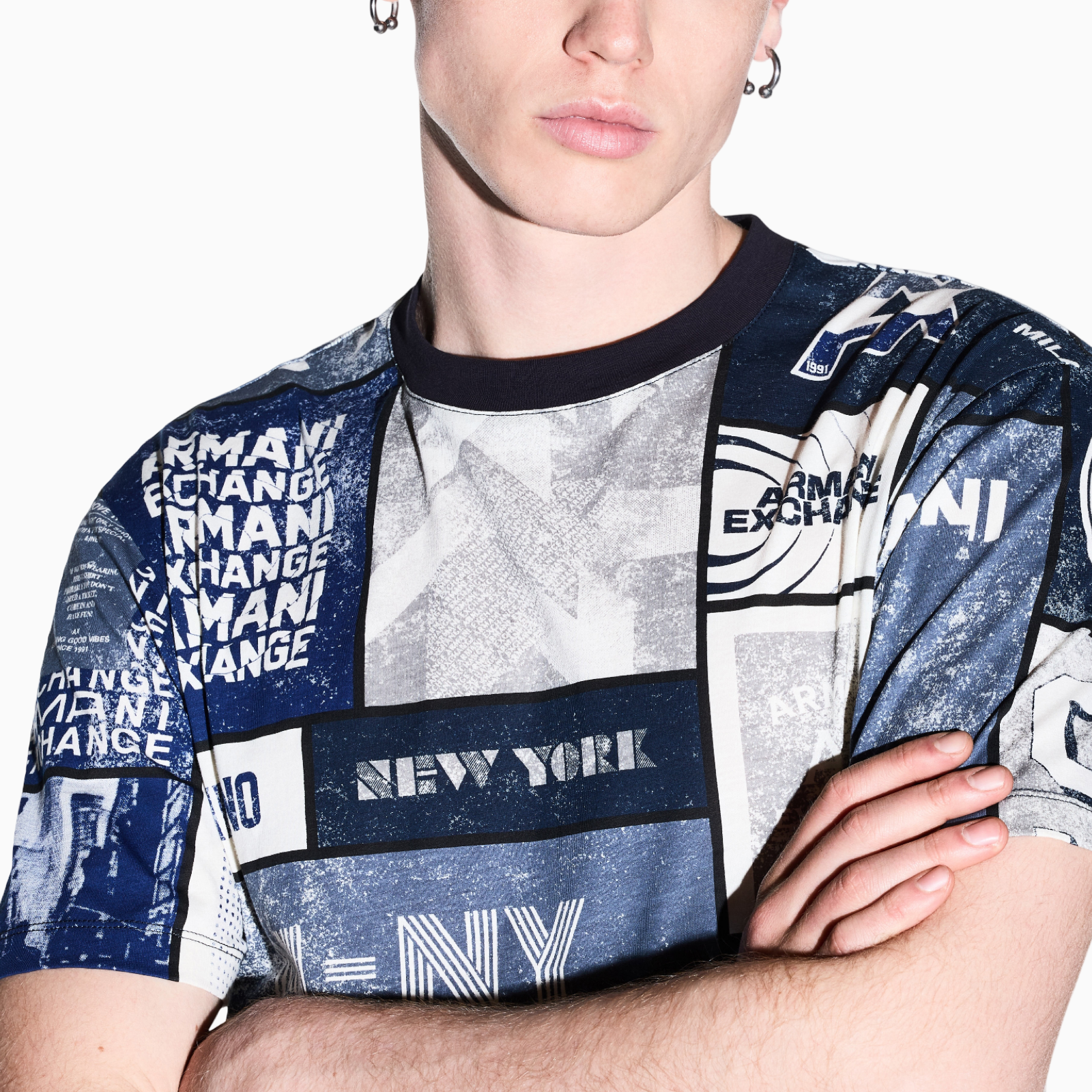 Мъжка тениска Armani Exchange Men T-shirt XM003021 AF10356 F0217 Close-Up
