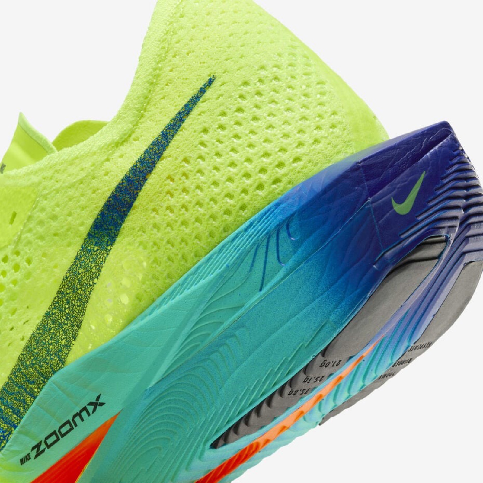 Мъжки маратонки Nike Vaporfly 3 FK DV4129-700 Men Sneakers Close-Up