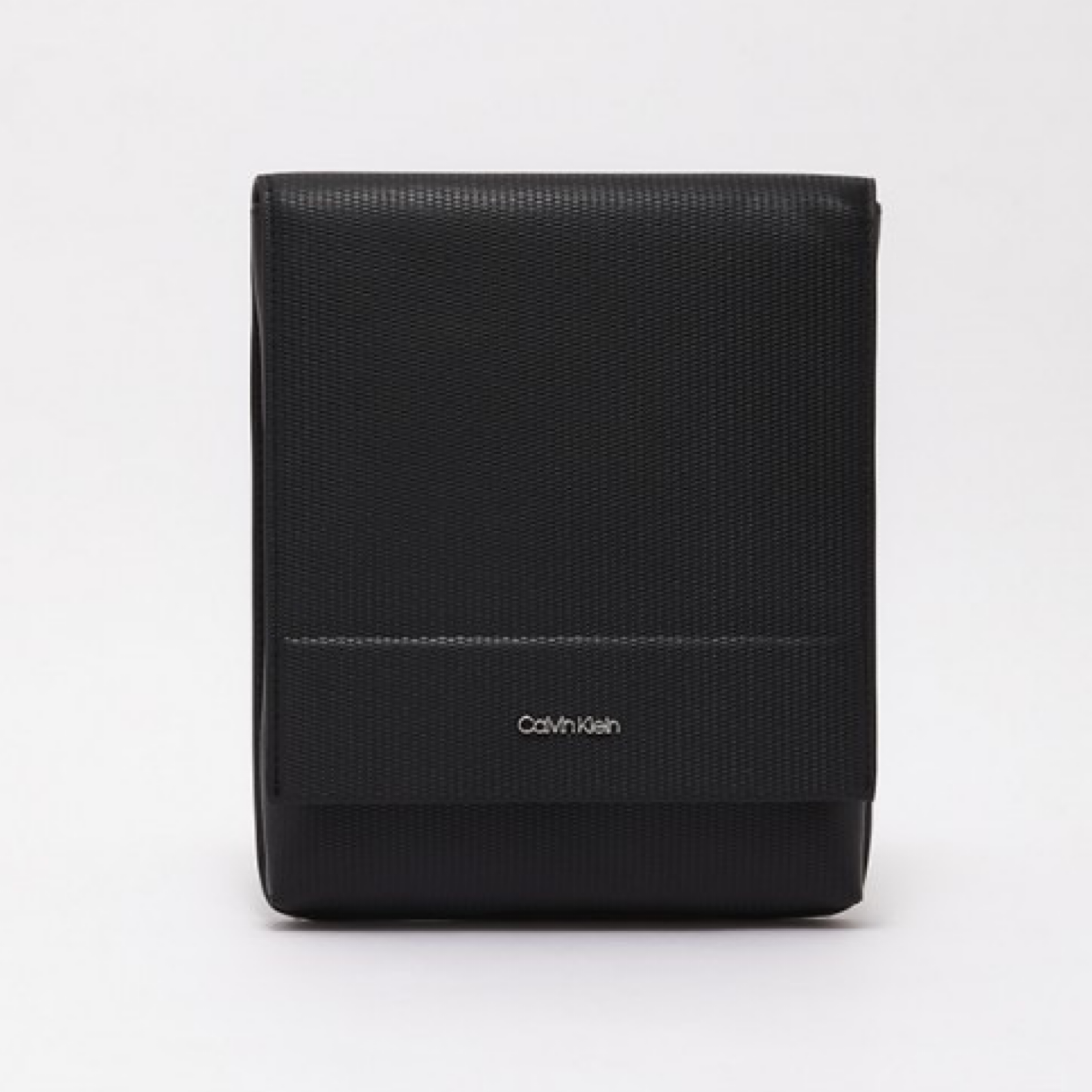 Мъжка чанта Men’s crossbody bag Calvin Klein K50K509000 Black front view