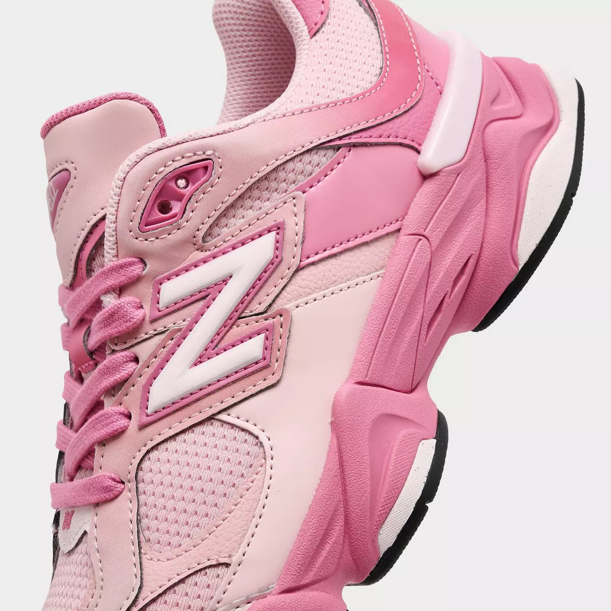 Дамски розови маратонски New Balance 9069 G90603I0 Close-up 