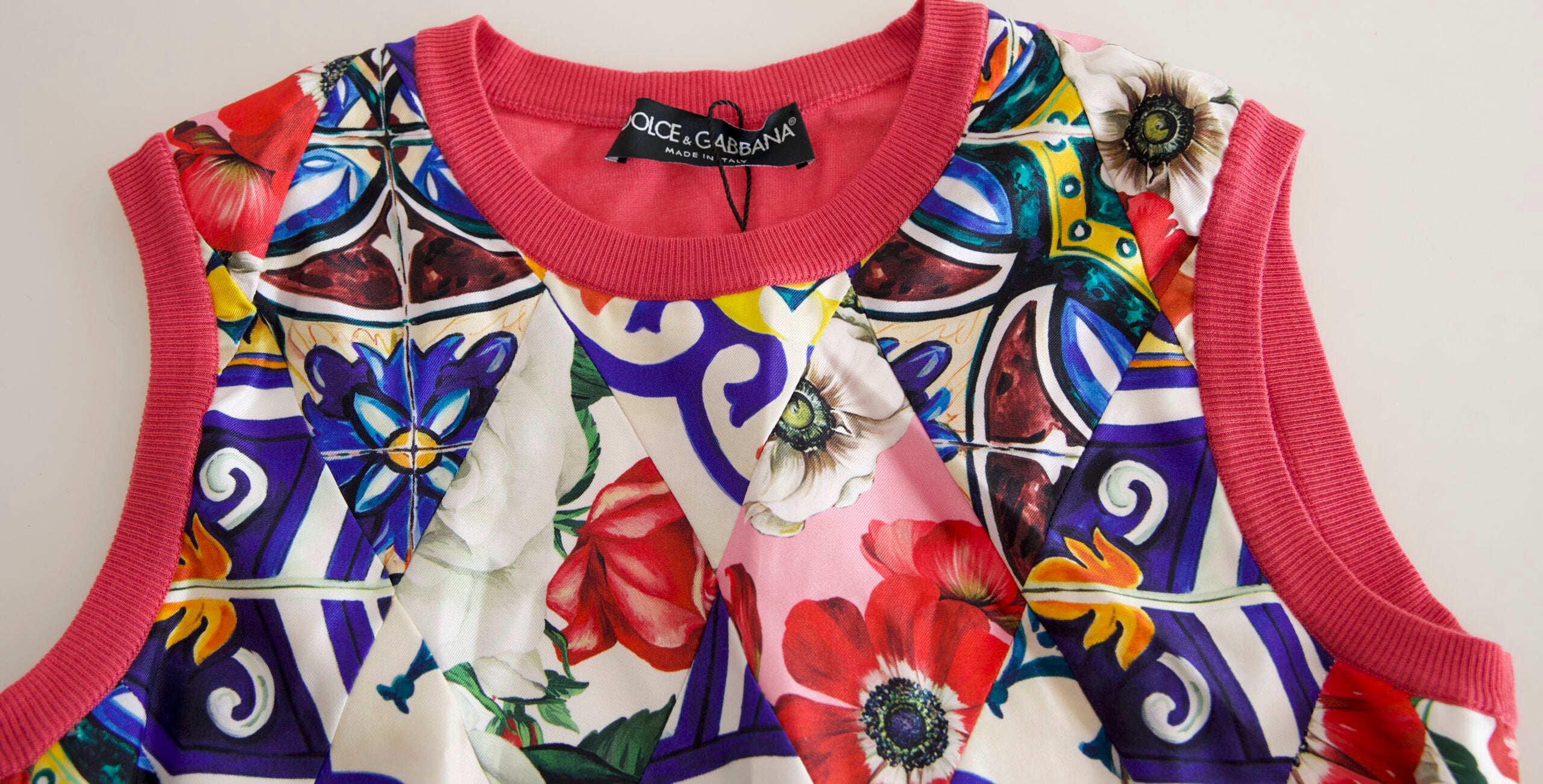 Dolce &amp; Gabbana Елегантно горнище с кръгло деколте от смес от кашмир и коприна