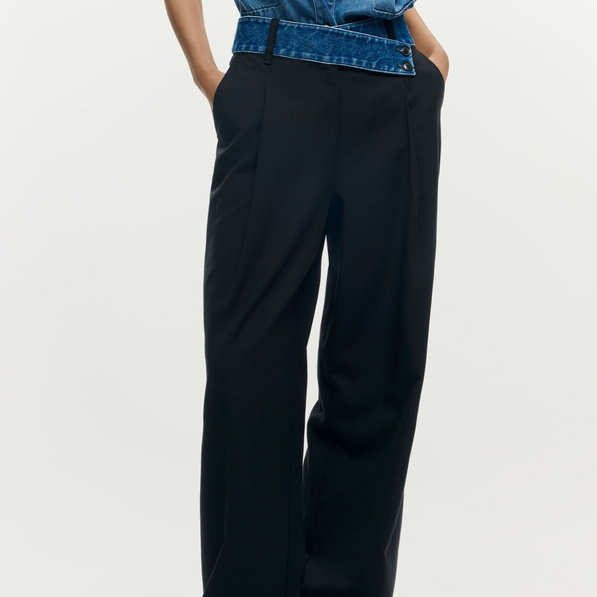 Дамски панталони Desigual women’s trousers 25WWPW03 2000 Close-up 