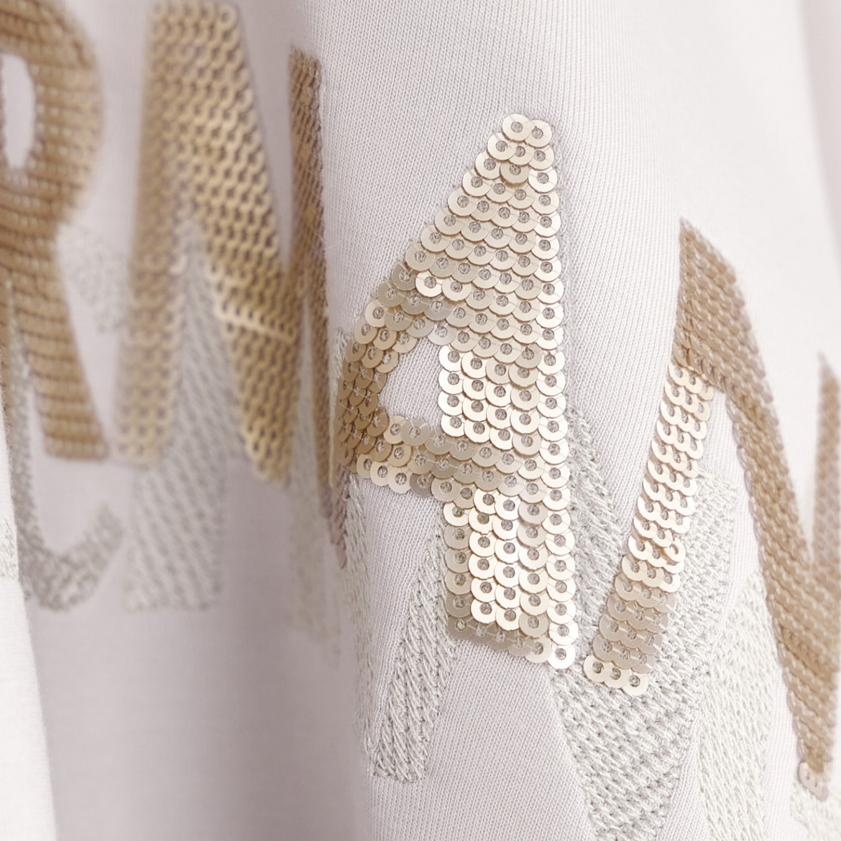 Дамски бежов суичър Armani Exchange Women Sweatshirt XM002397 AF13397 U1039 Close-Up
