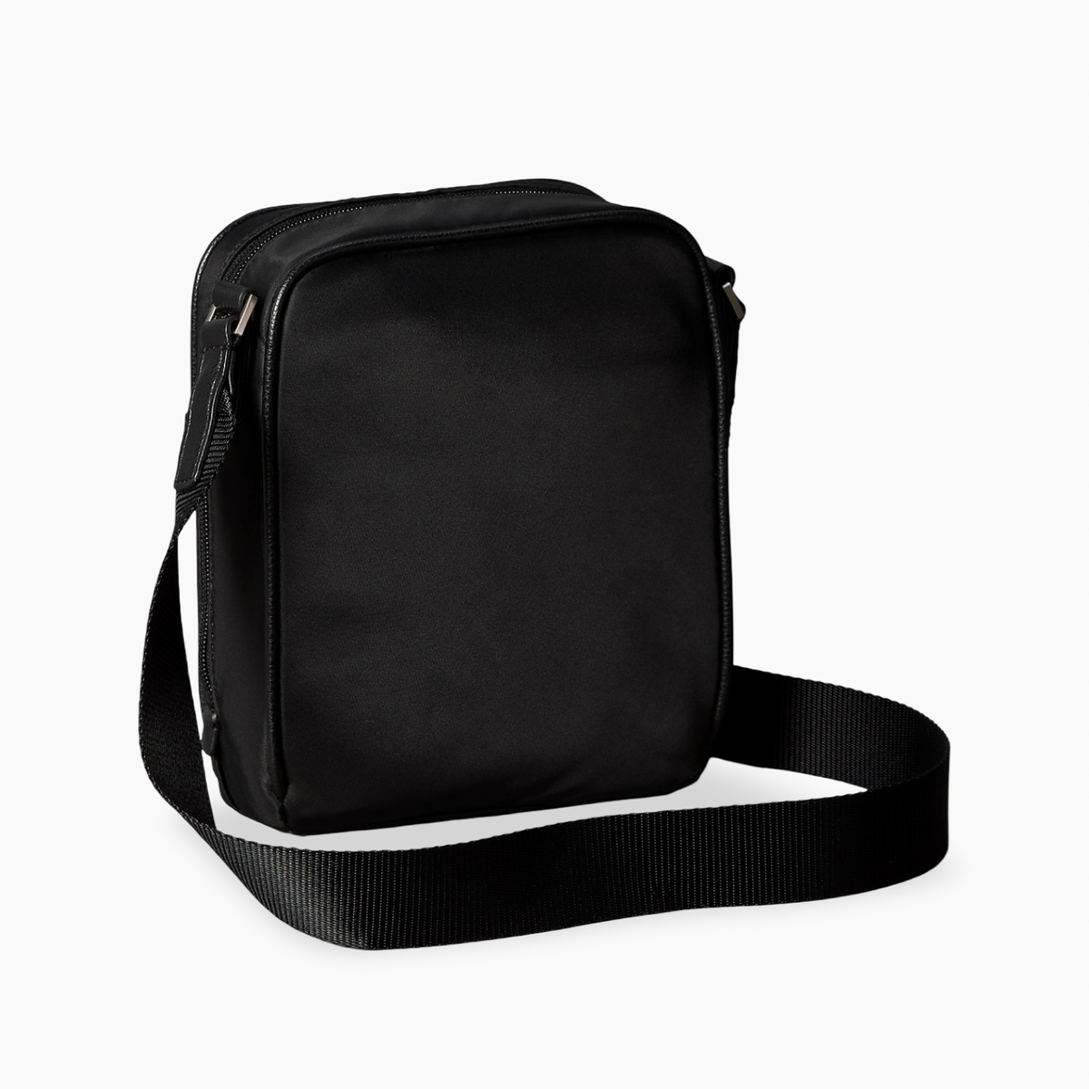 Мъжка чанта Calvin Klein Men Crossbody Bag LV04D3500G UB1 Back View