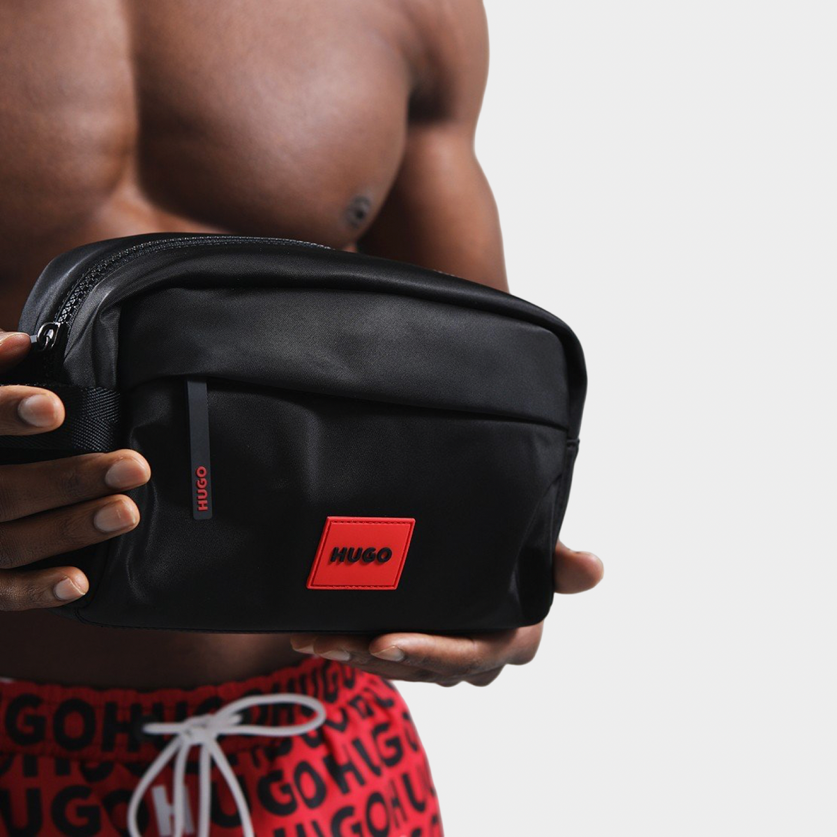 Мъжка чанта Hugo Men Cosmetic Bag 50549012 001 Hand View
