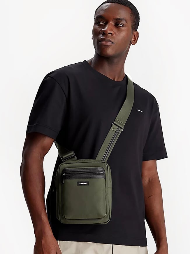 Мъжка чанта Men’s crossbody bag Calvin Klein K50K511639 Military green lifestyle view