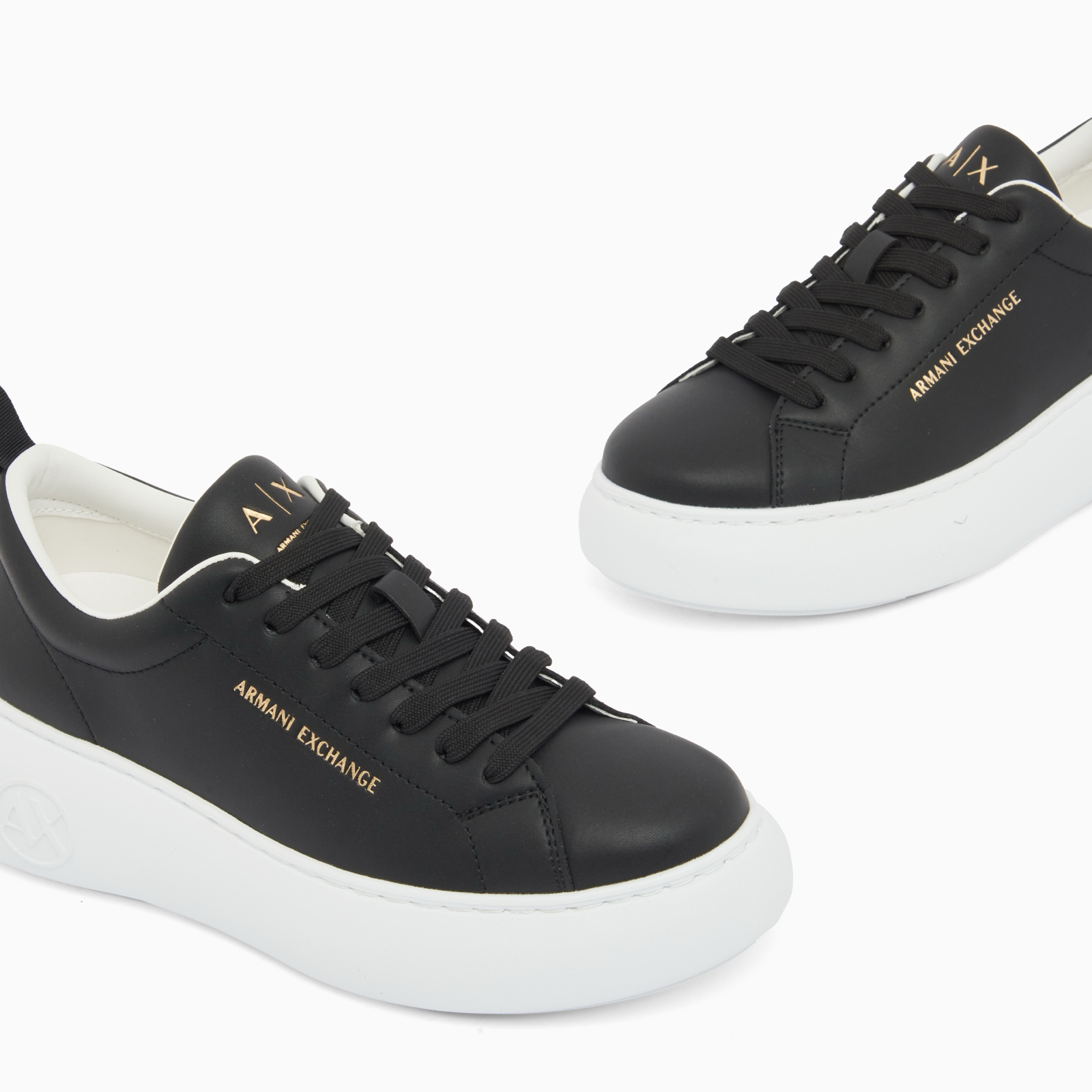 Дамски черни кецове Armani Exchange Women Sneakers XW002790 AF11912 UC001  Close-Up