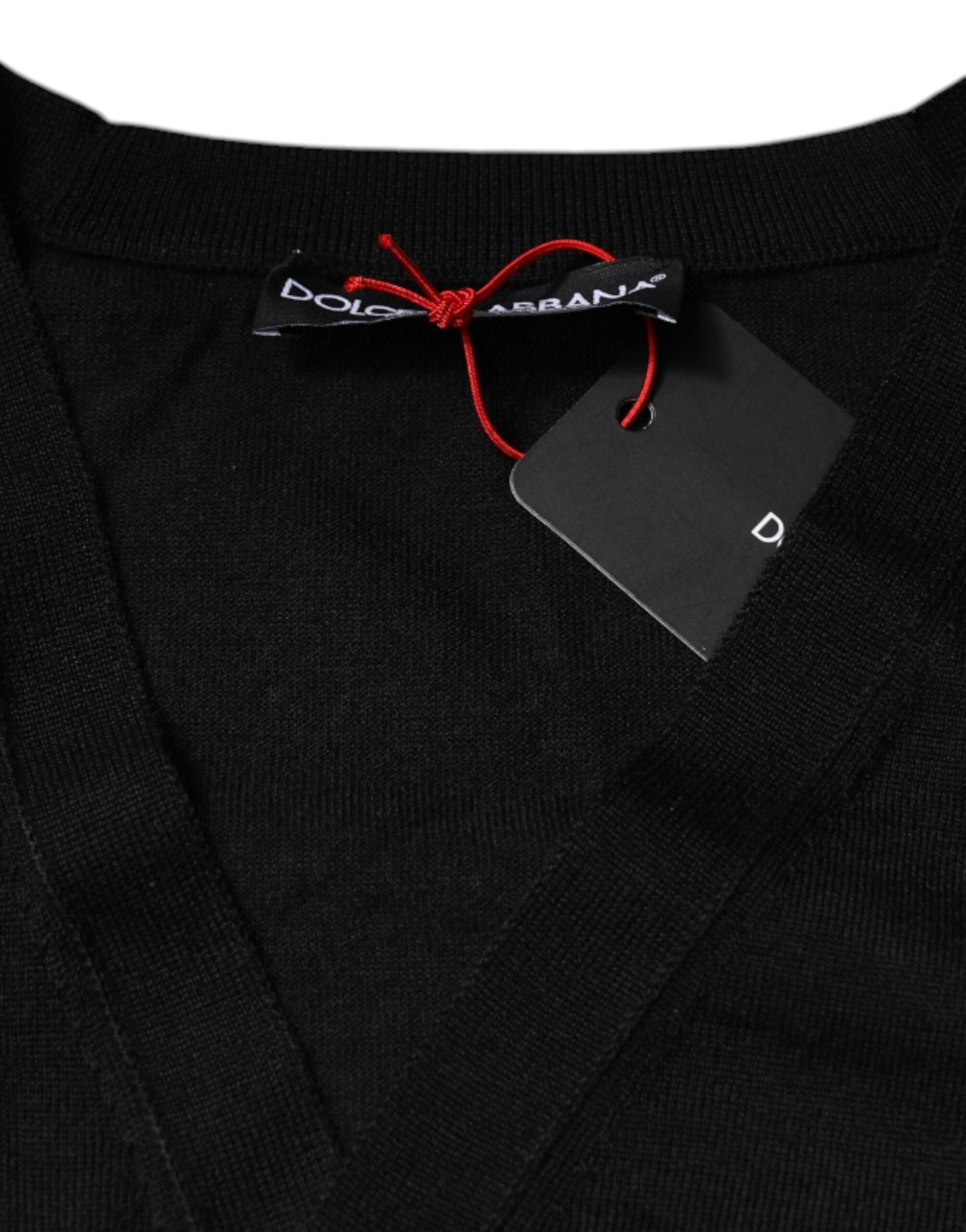 Черен кашмирен пуловер с копчета на Dolce &amp; Gabbana