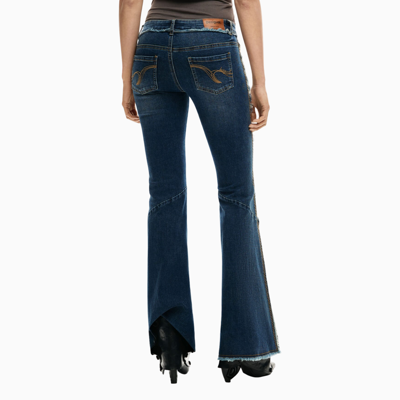 Дамски дънки Desigual Women Jeans 26SWDD09 5008 Back View
