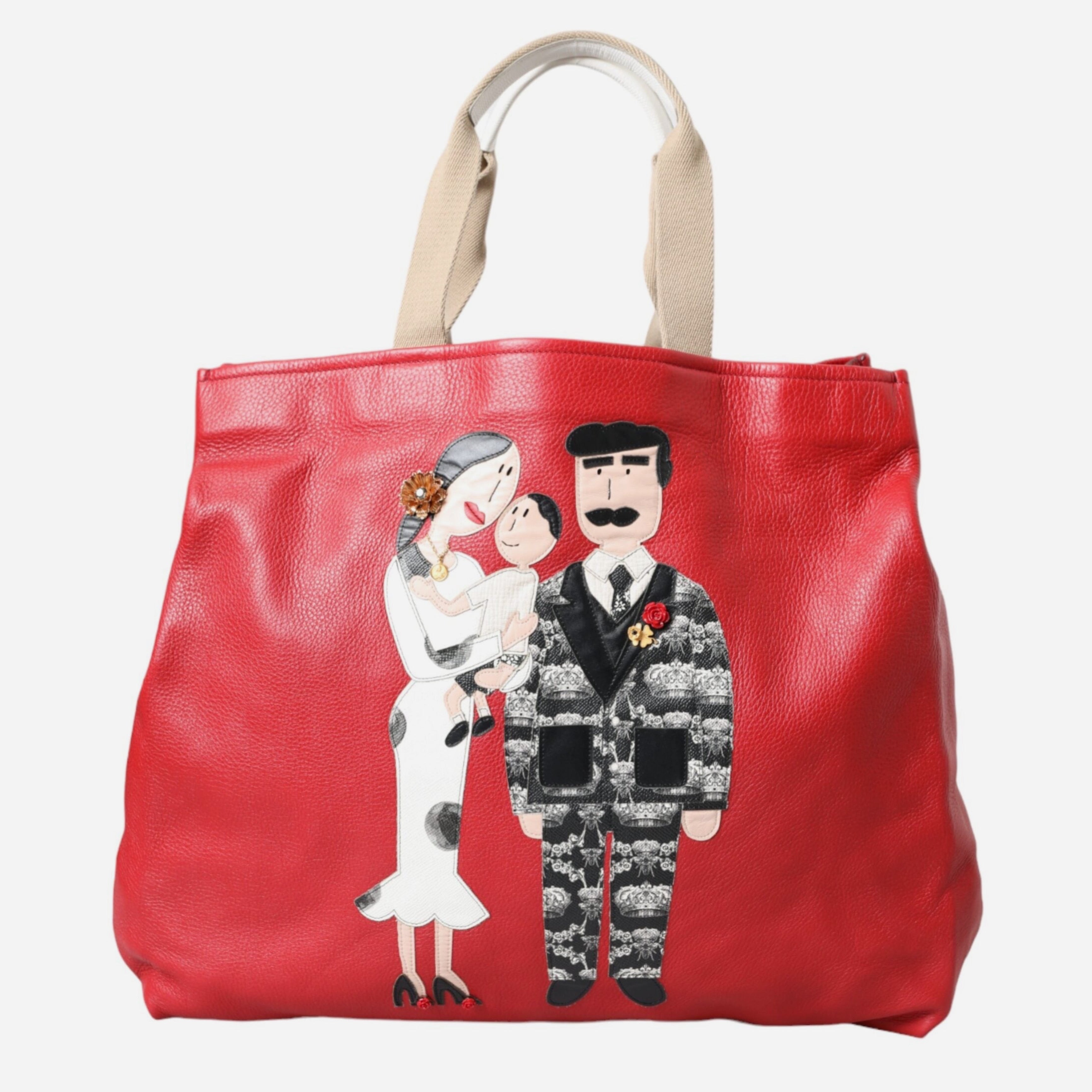 Дамска луксозна чанта от естествена кожа в червено Dolce & Gabbana Women’s Red Leather #DGFamily Patch Tote Bag