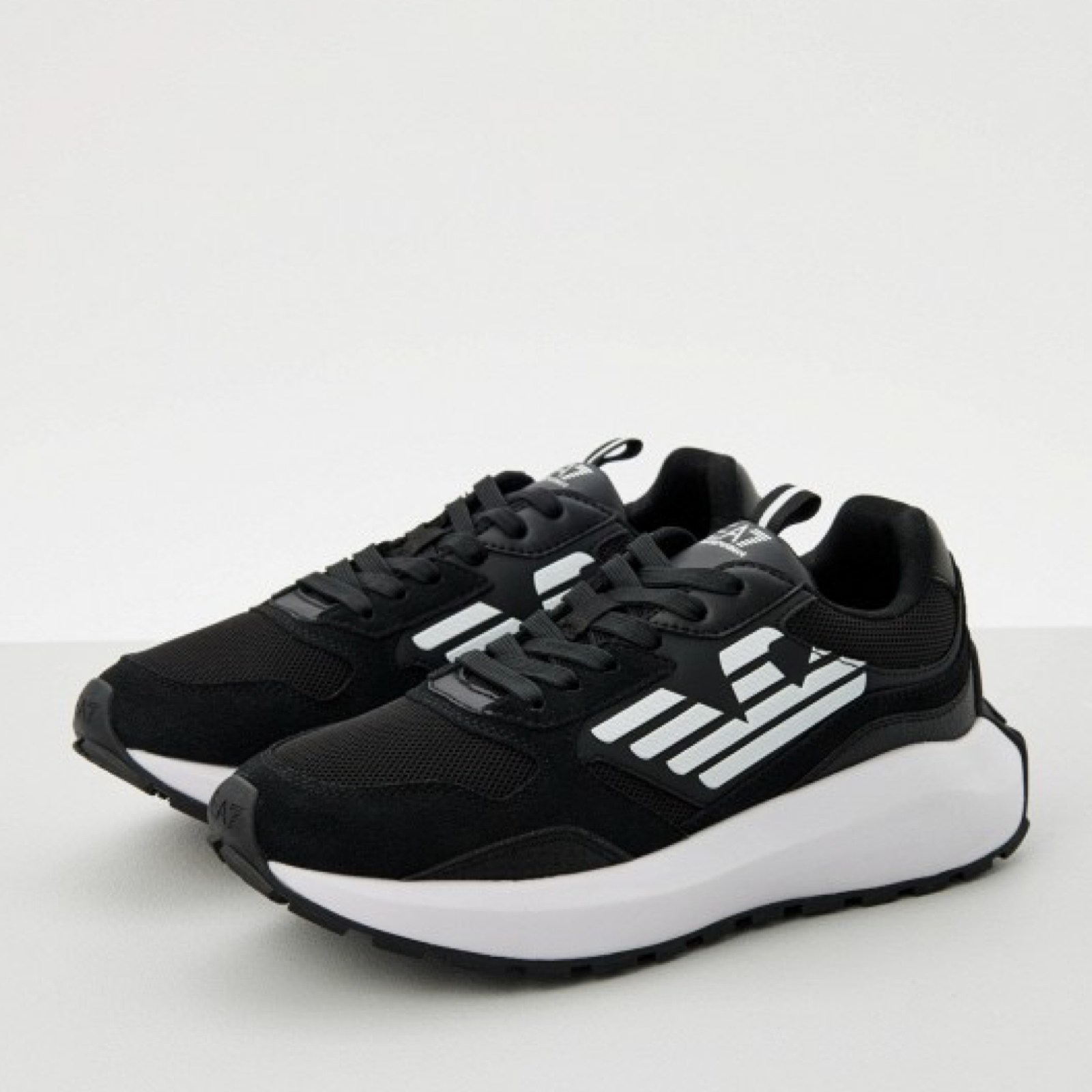 Мъжки маратонки EA7 Emporio Armani Men Sneakers 7X000657 AF23110 MC001 Lateral View