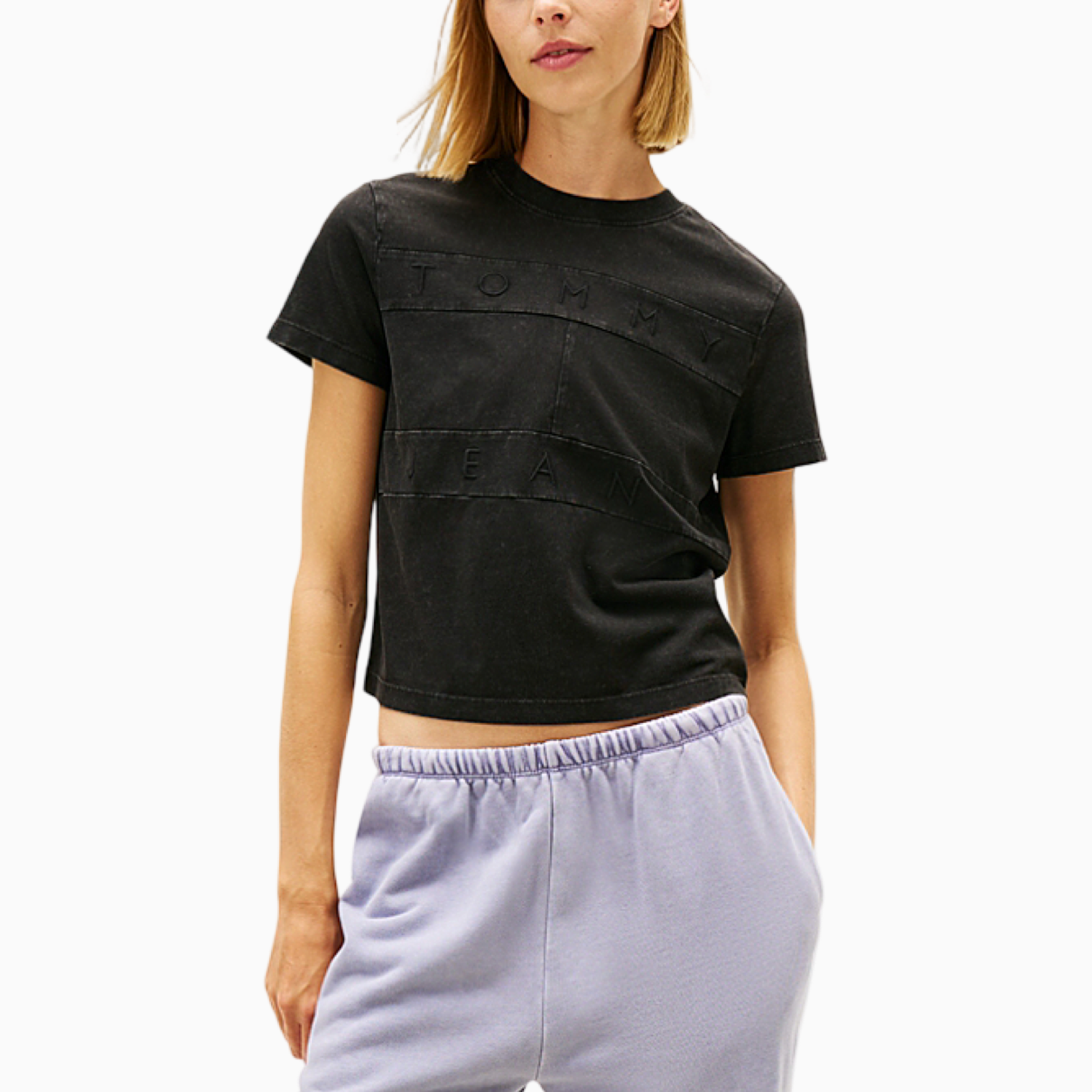 Дамска черна тениска Tommy Hilfiger Jeans Women T-shirt DW0DW22539 BDS Front View