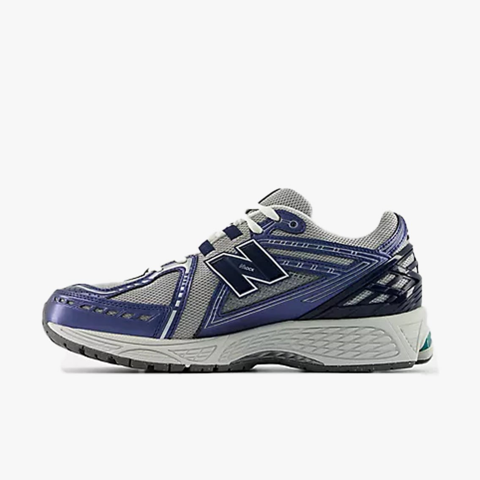 Дамски маратонки New Balance 1906R Women Sneakers U190688T Medial View