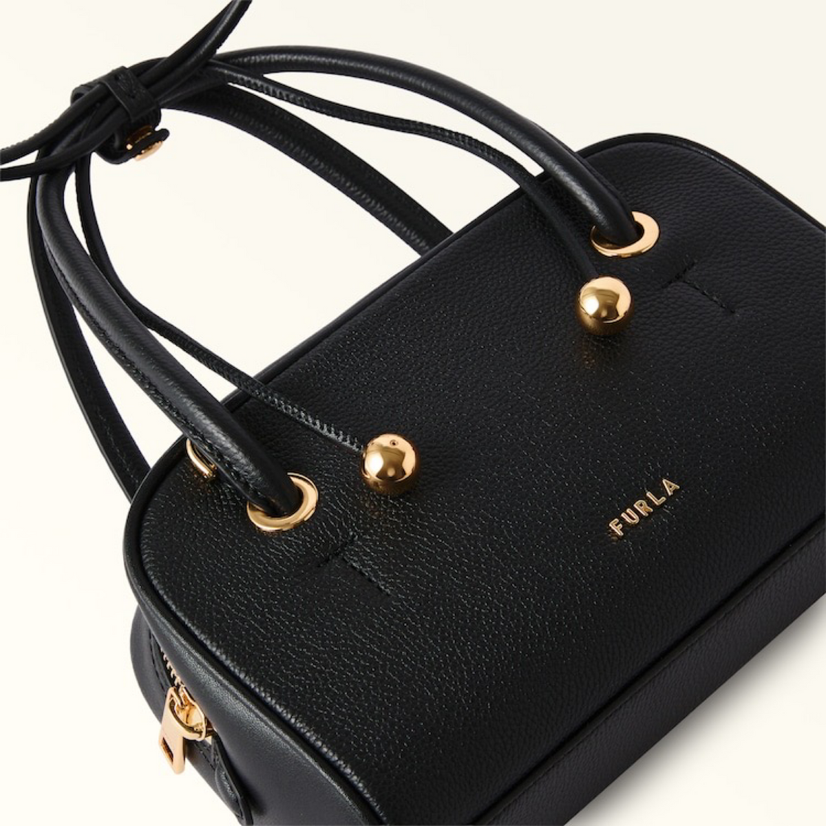 Дамска чанта Furla Poppy Dome Handbag WE00915_BX4573_1002_O6000 Top View