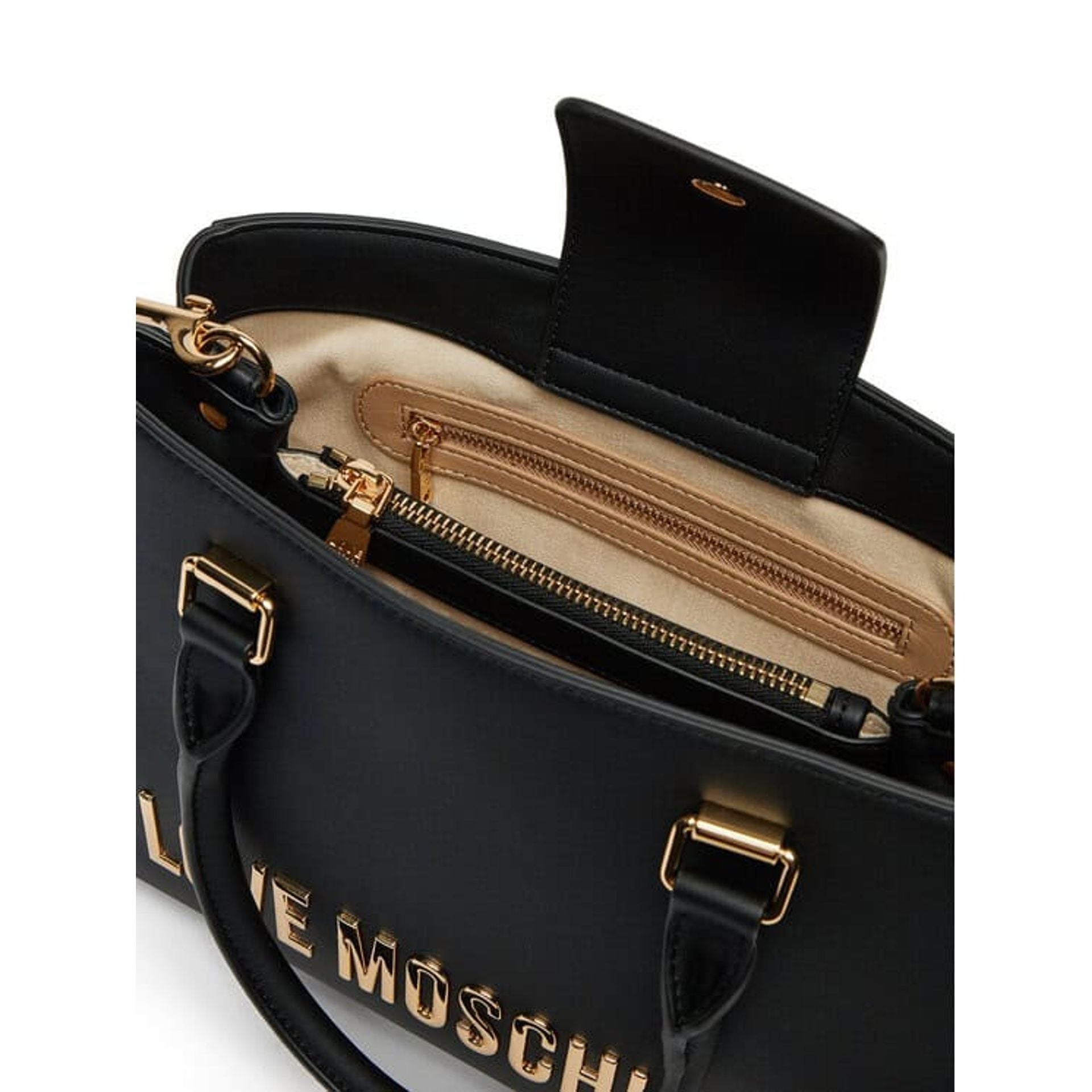 Обичайте чанти Moschino 
