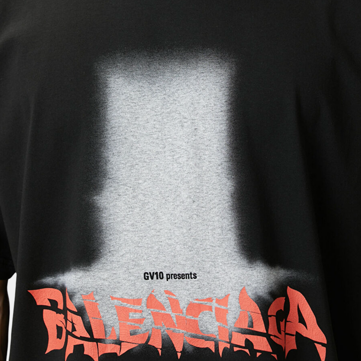 Balenciaga The Door Oversized T-shirt 850345TUVO41000 Close-Up