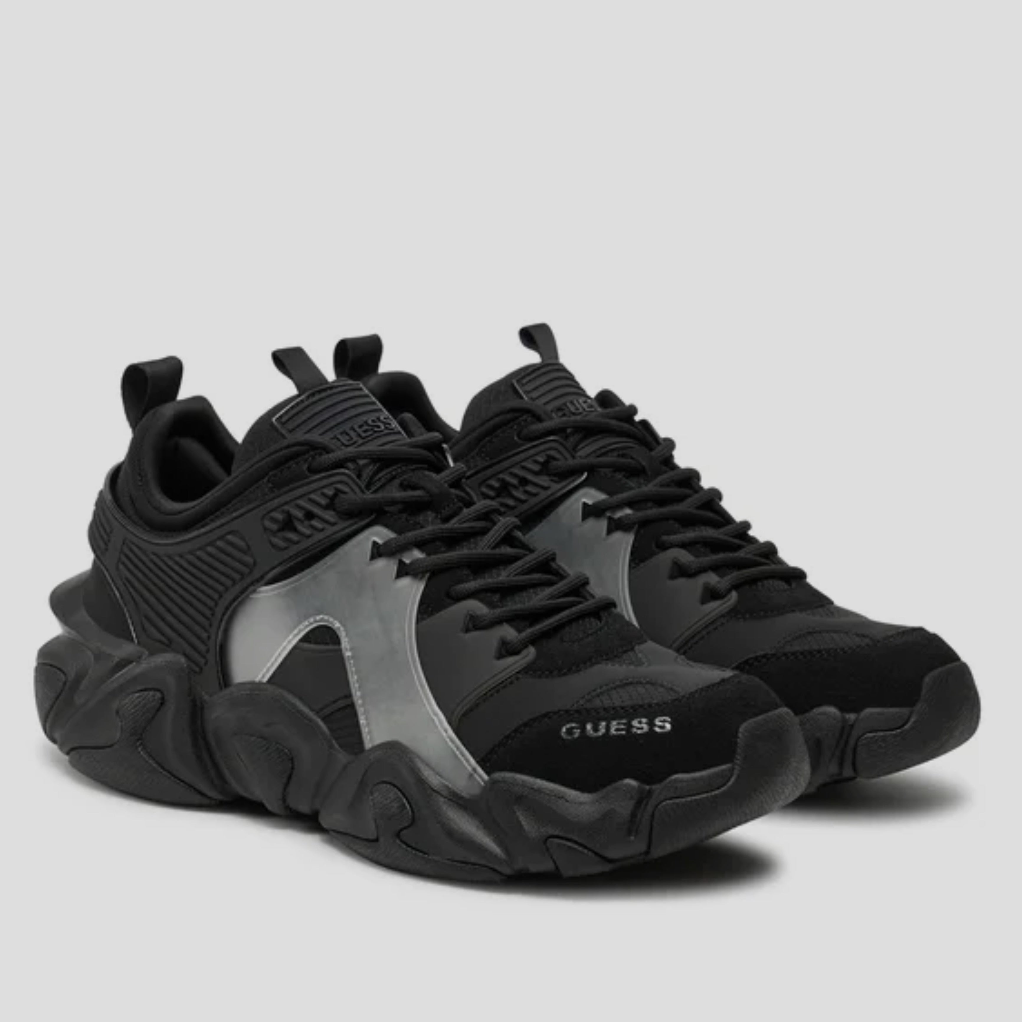 Мъжки маратонки в черно Men’s sneakers Guess CESI FMPCES ELL12