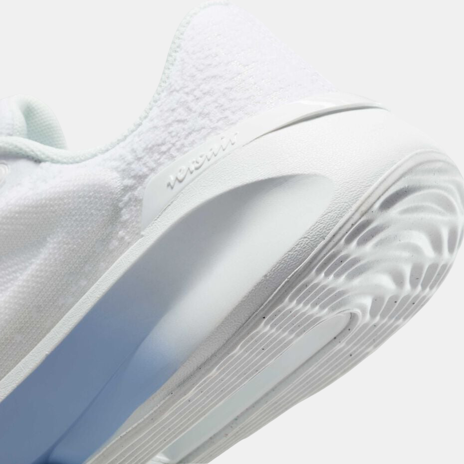 Дамски маратонки за фитнес Nike Versair Women Sneakers DZ3547-106 Close-Up