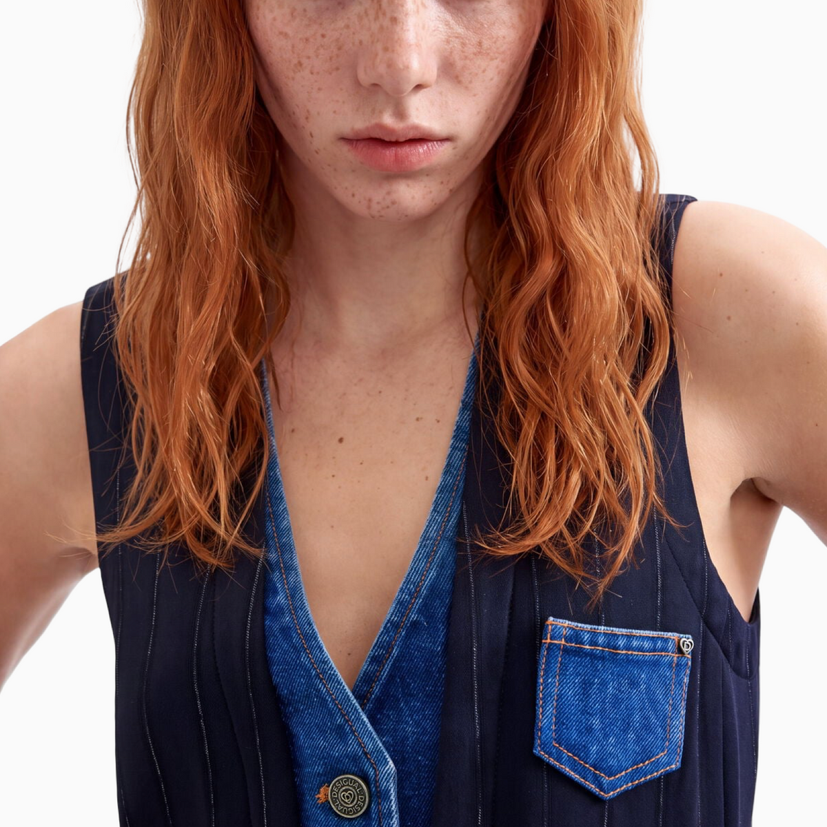 Дамски елек Desigual Women Vest 26WWEW15 5032 Close-Up